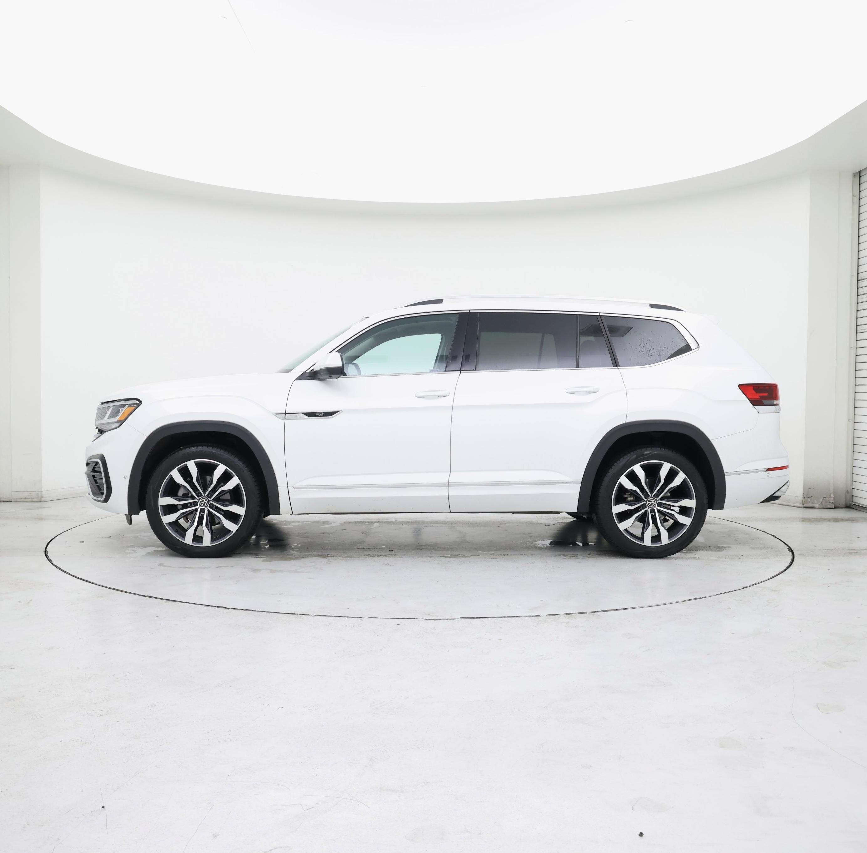 Thumbnail: 2023 Volkswagen Atlas - 3