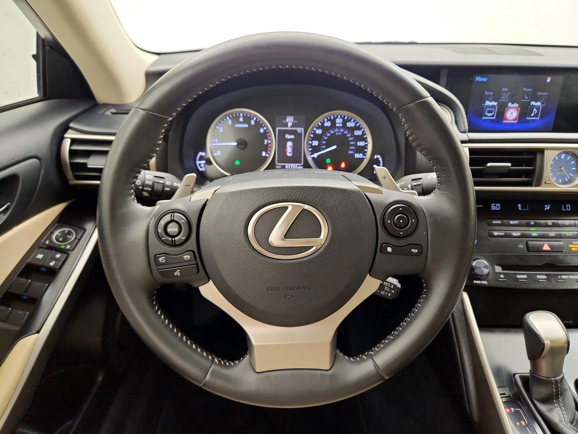 Thumbnail: 2014 Lexus IS - 10