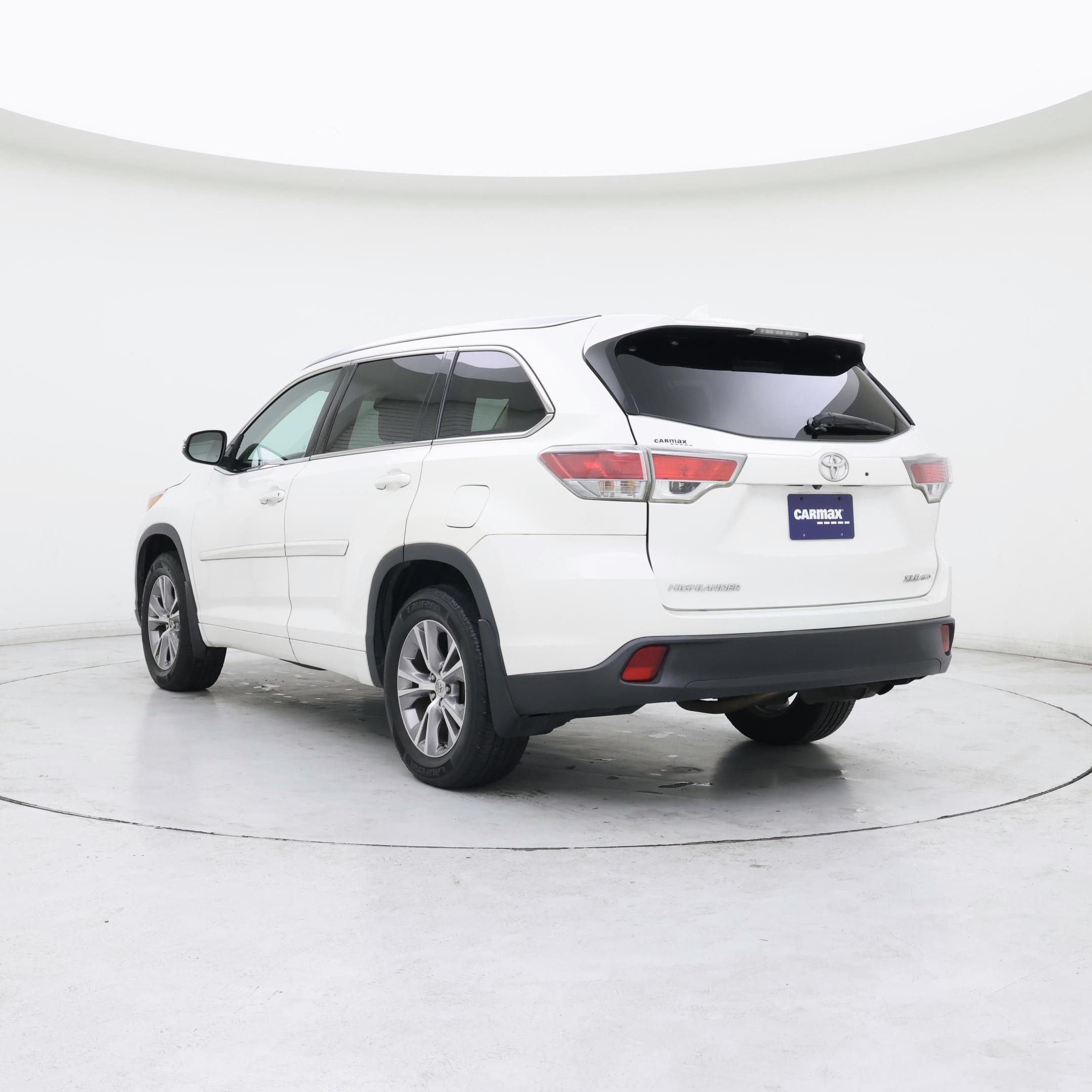 Thumbnail: 2015 Toyota Highlander - 2