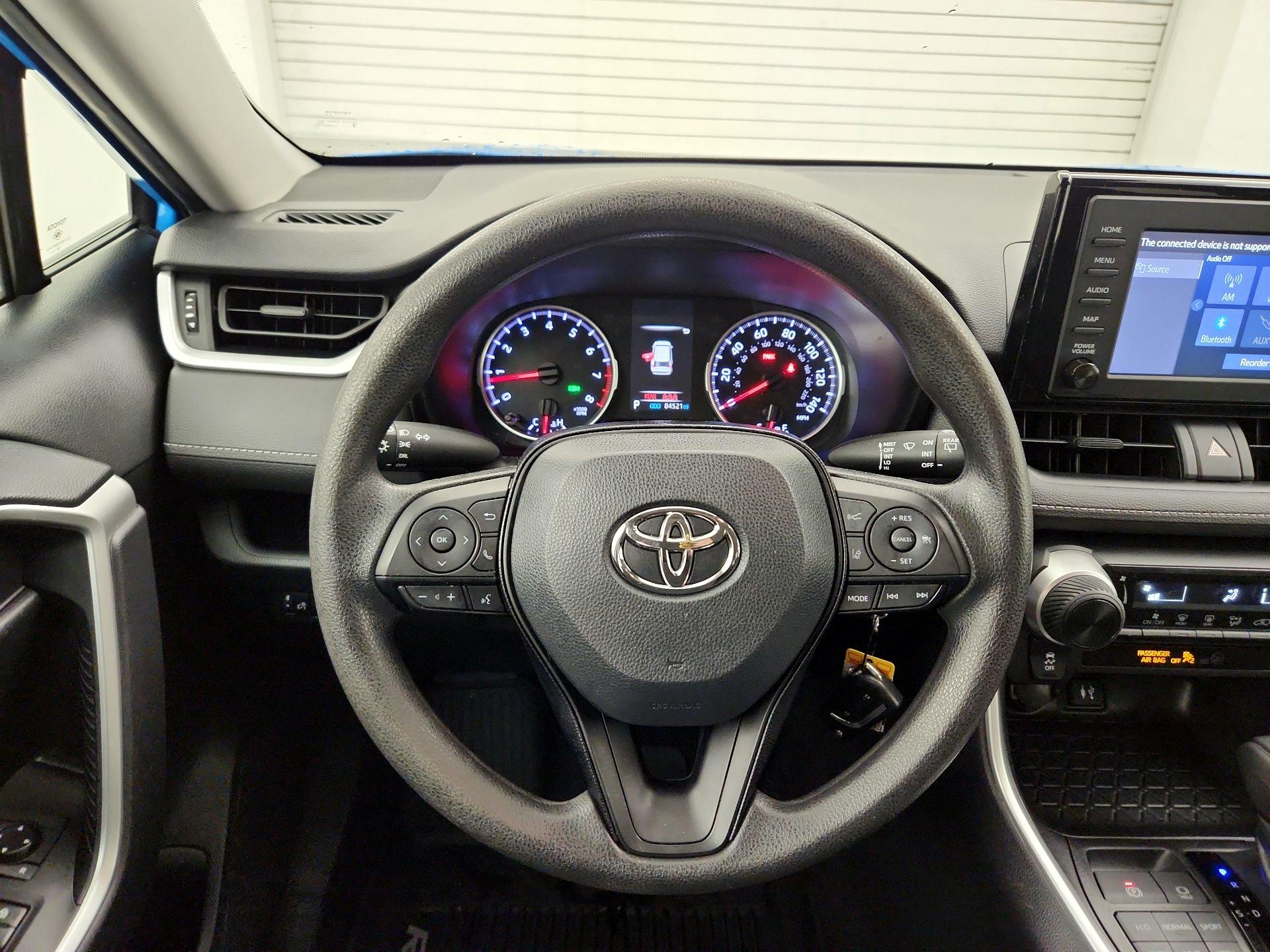 Thumbnail: 2019 Toyota RAV4 - 10