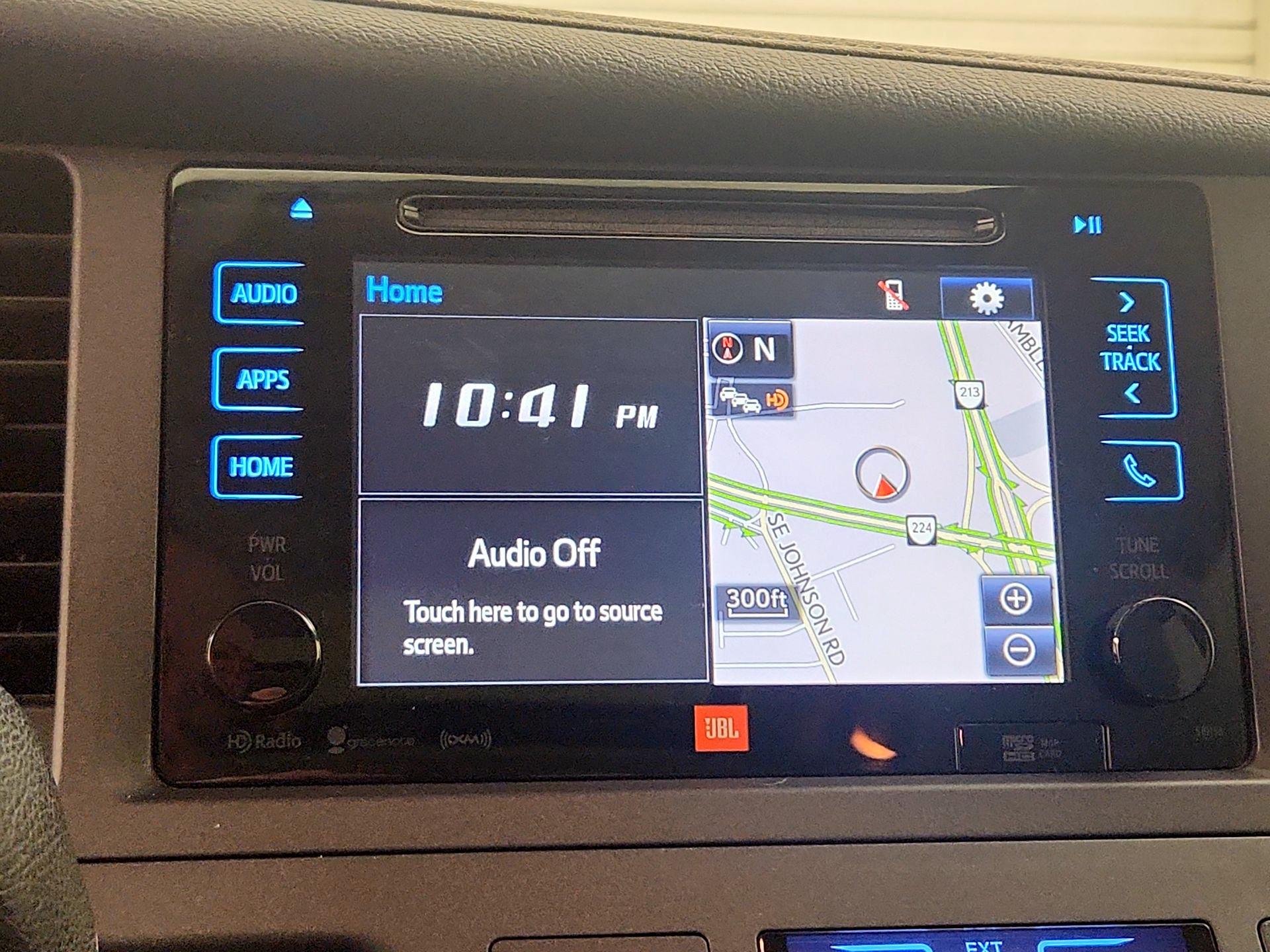 Thumbnail: 2017 Toyota Sienna - 15