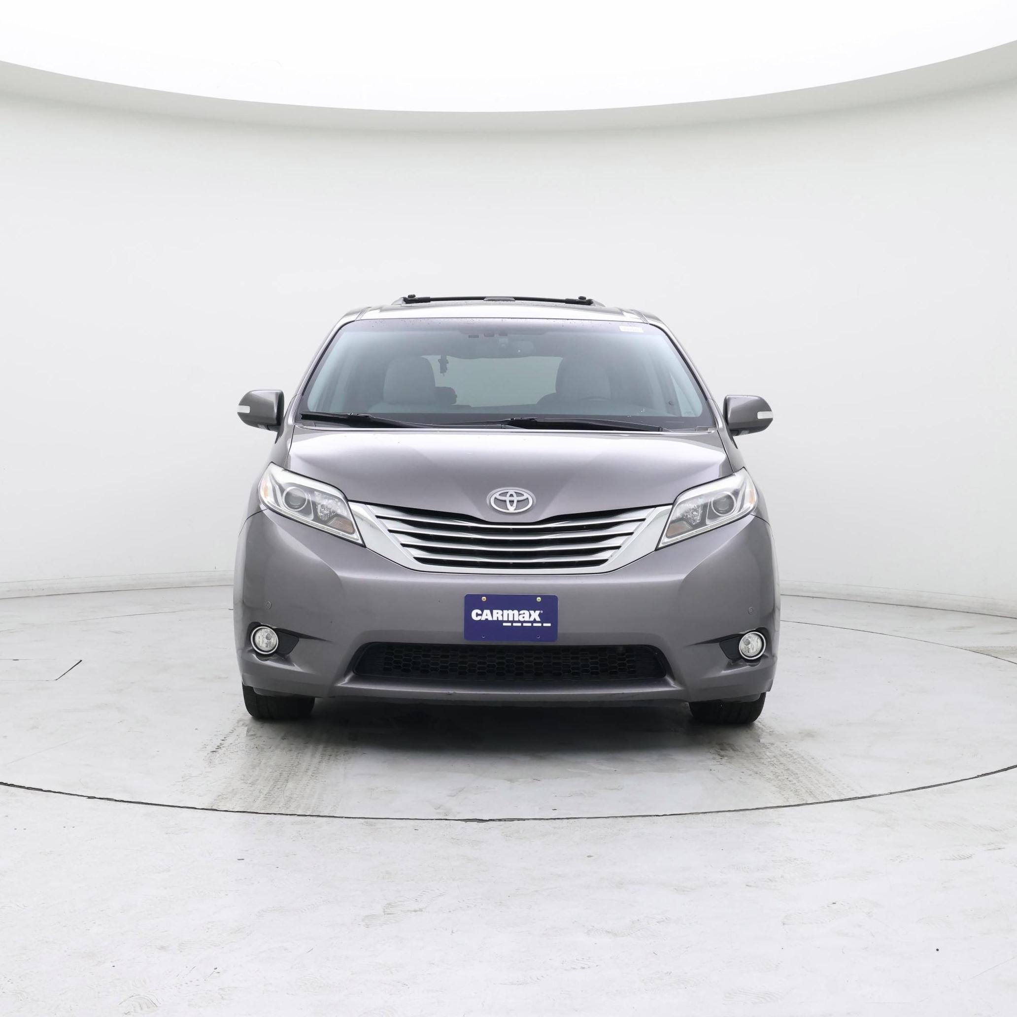Thumbnail: 2017 Toyota Sienna - 5