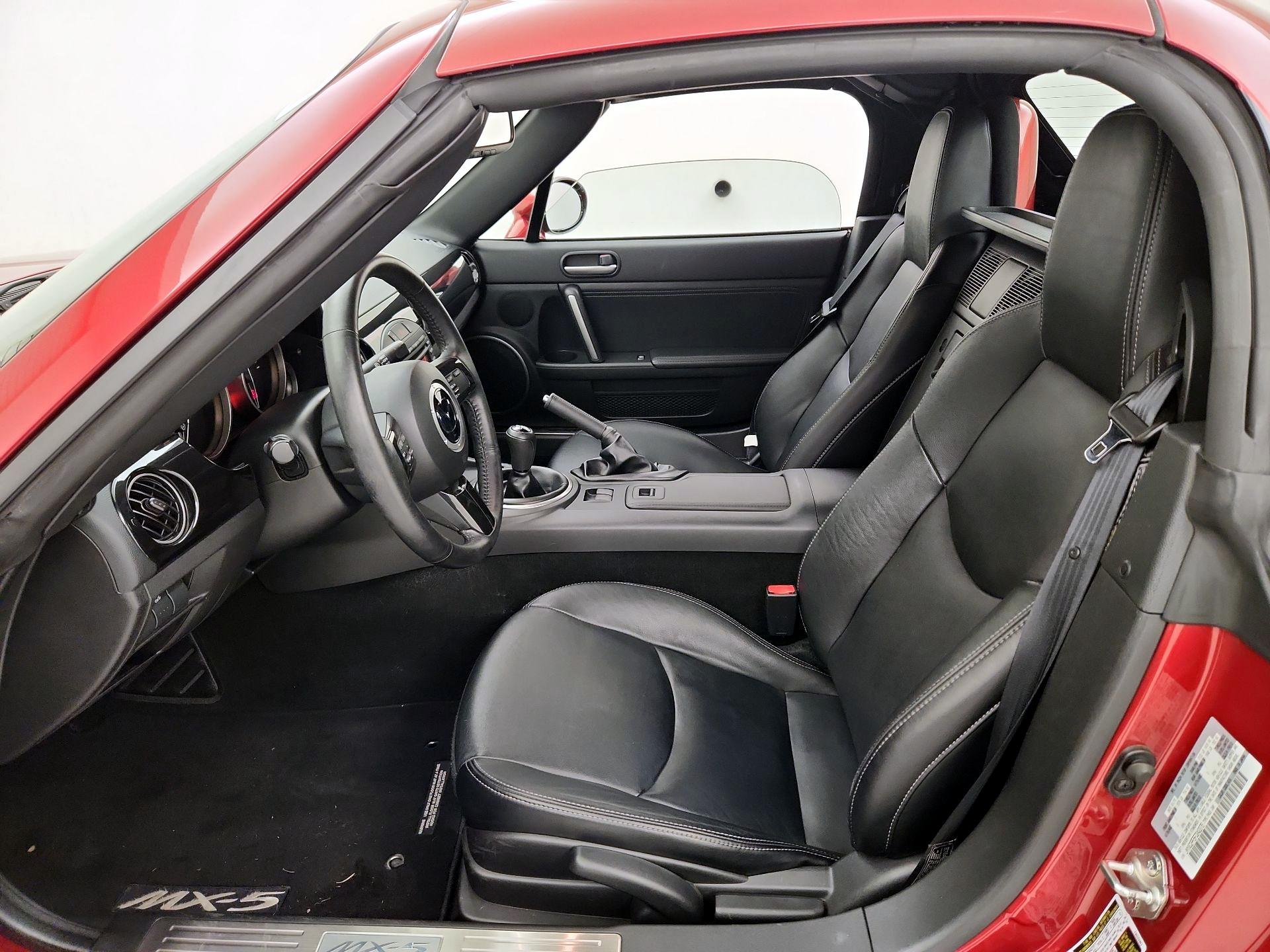 Thumbnail: 2015 Mazda MX-5 Miata - 11