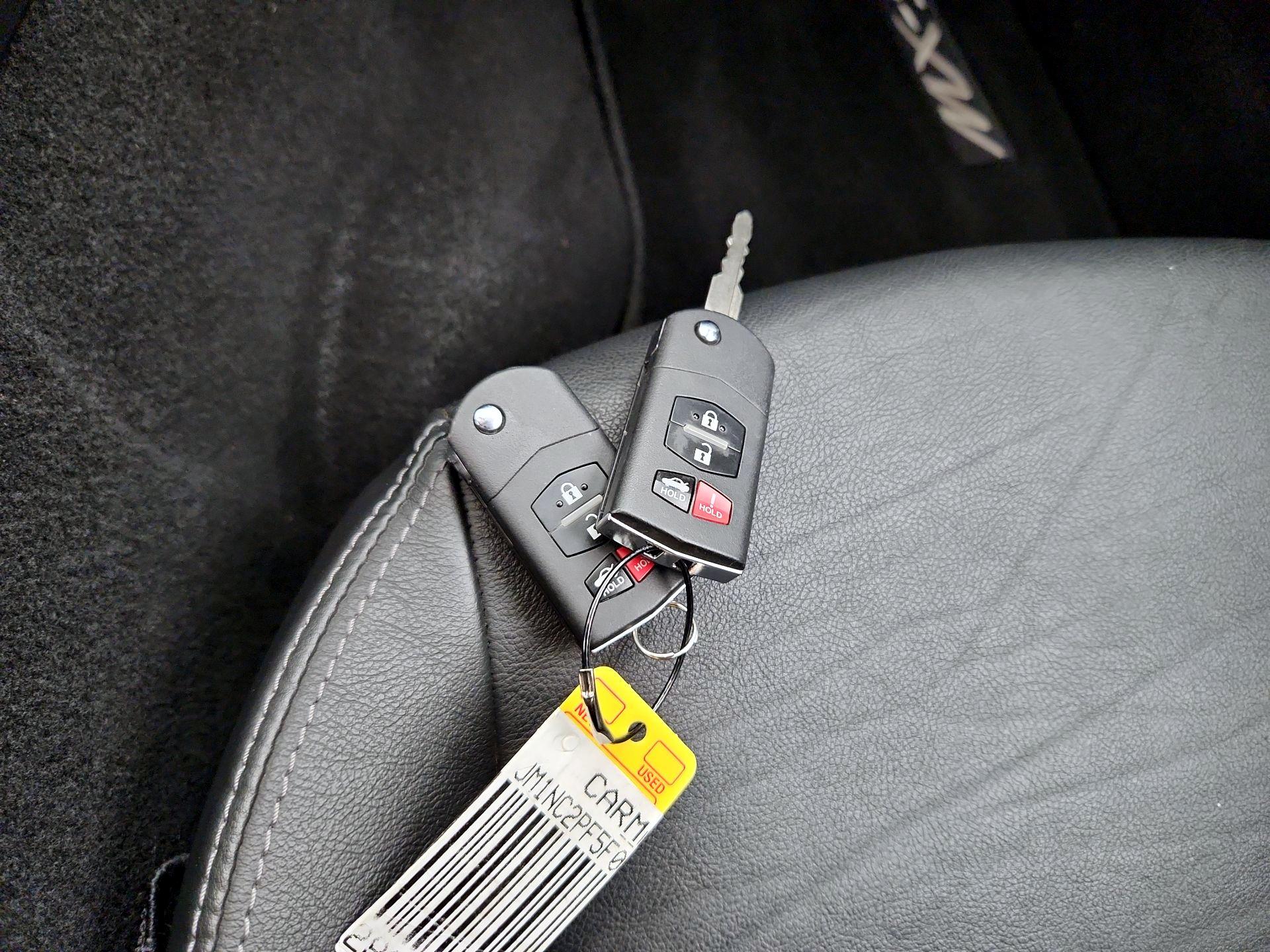 Thumbnail: 2015 Mazda MX-5 Miata - 19