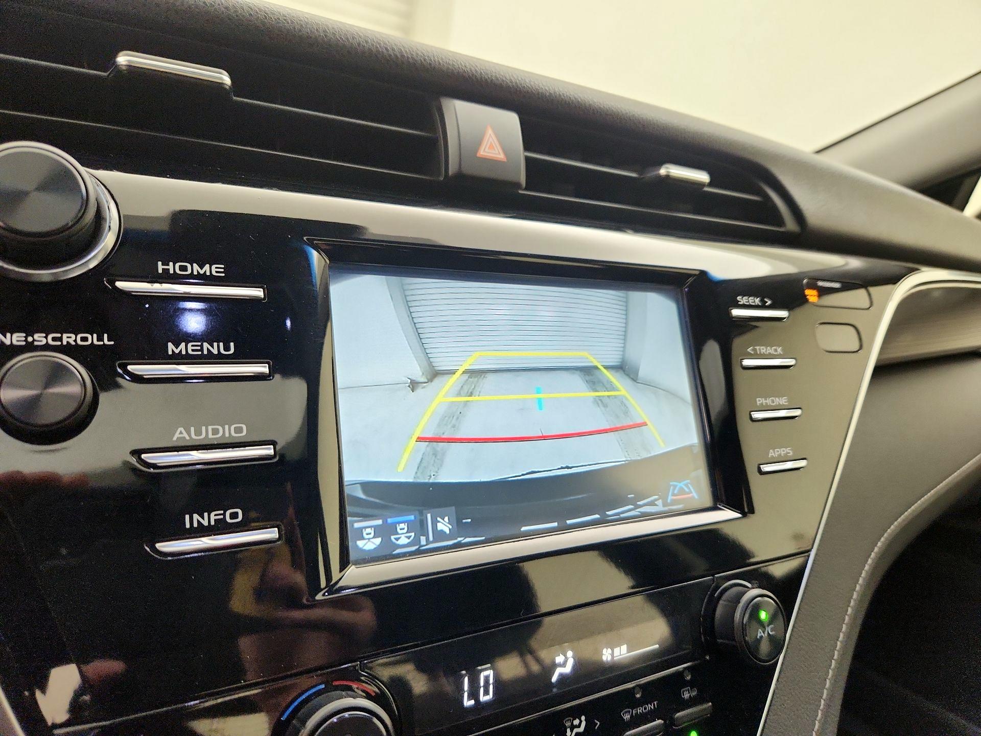 Thumbnail: 2018 Toyota Camry - 14