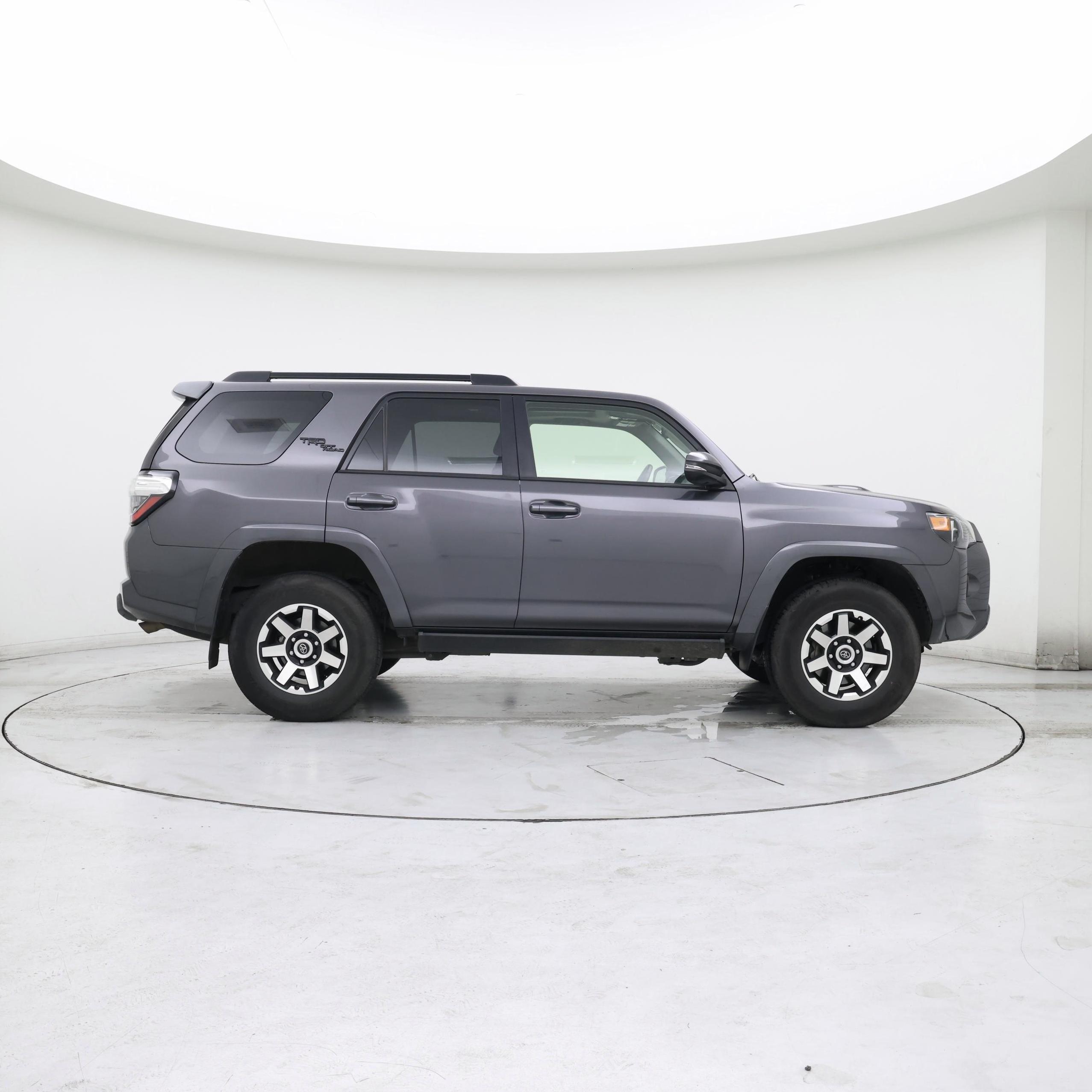 Thumbnail: 2021 Toyota 4Runner - 7