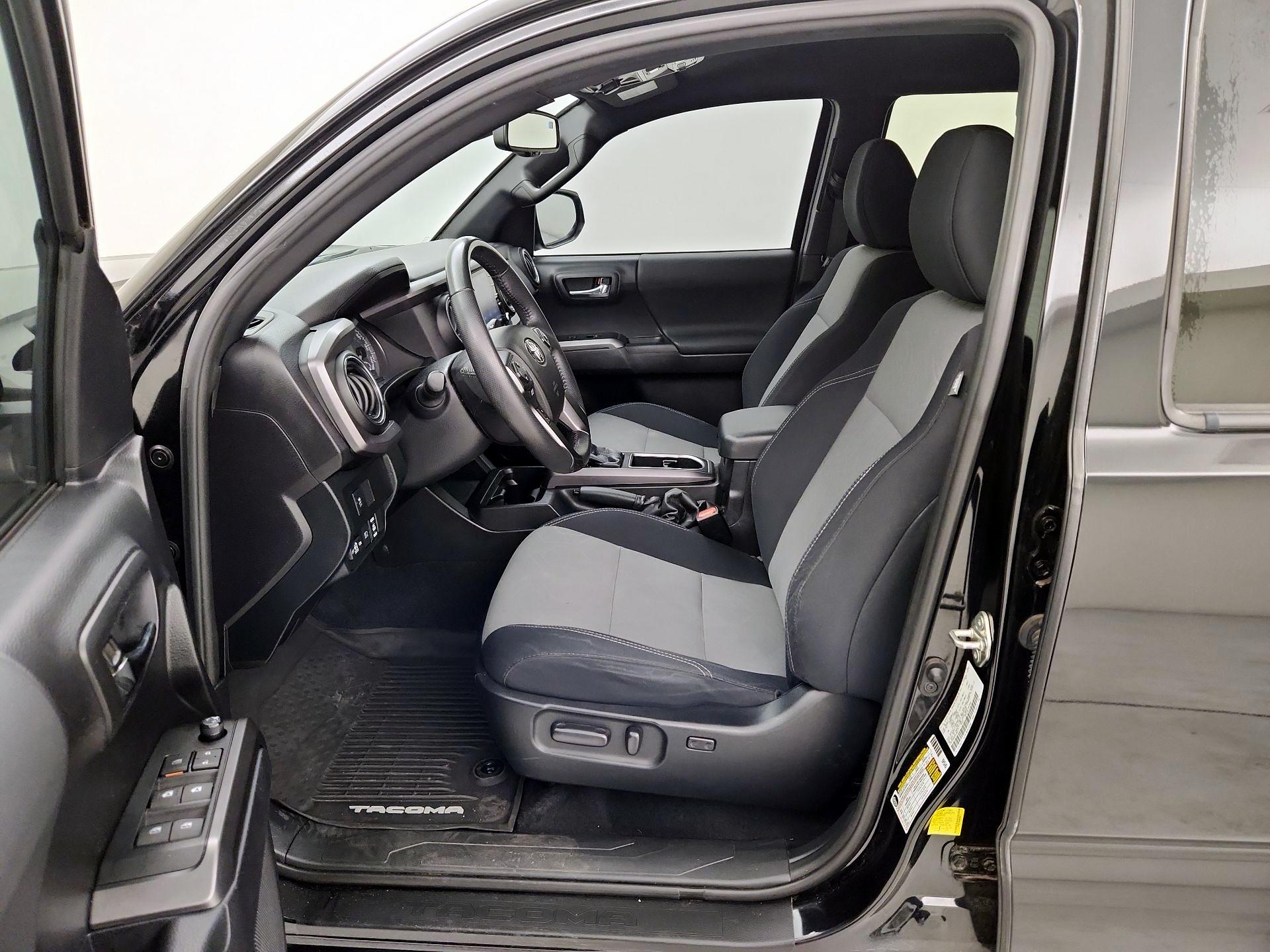 Thumbnail: 2021 Toyota Tacoma - 11