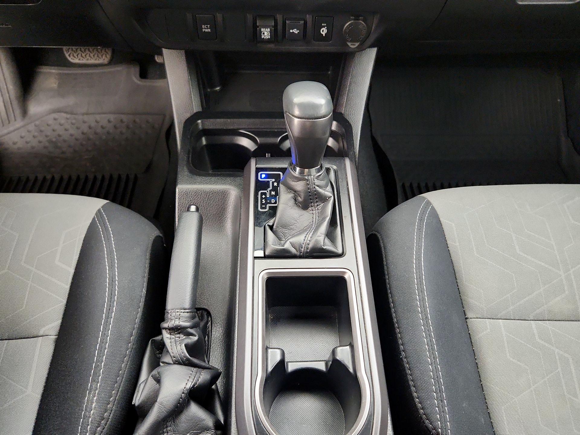 Thumbnail: 2021 Toyota Tacoma - 17