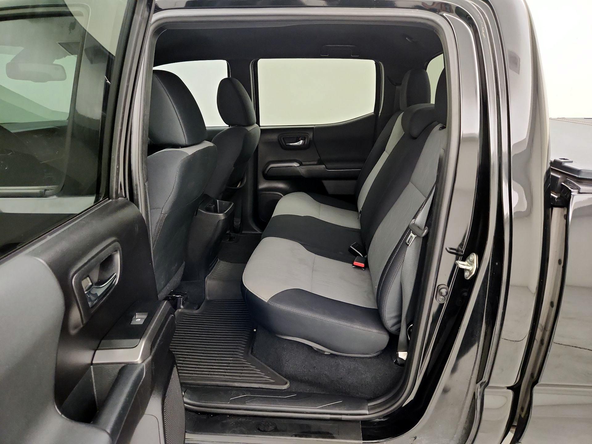 Thumbnail: 2021 Toyota Tacoma - 19