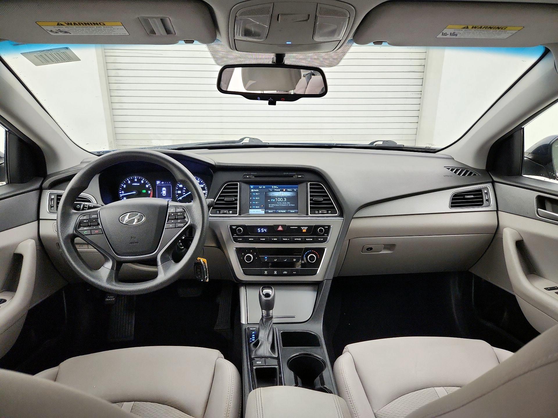 Thumbnail: 2016 Hyundai Sonata - 9