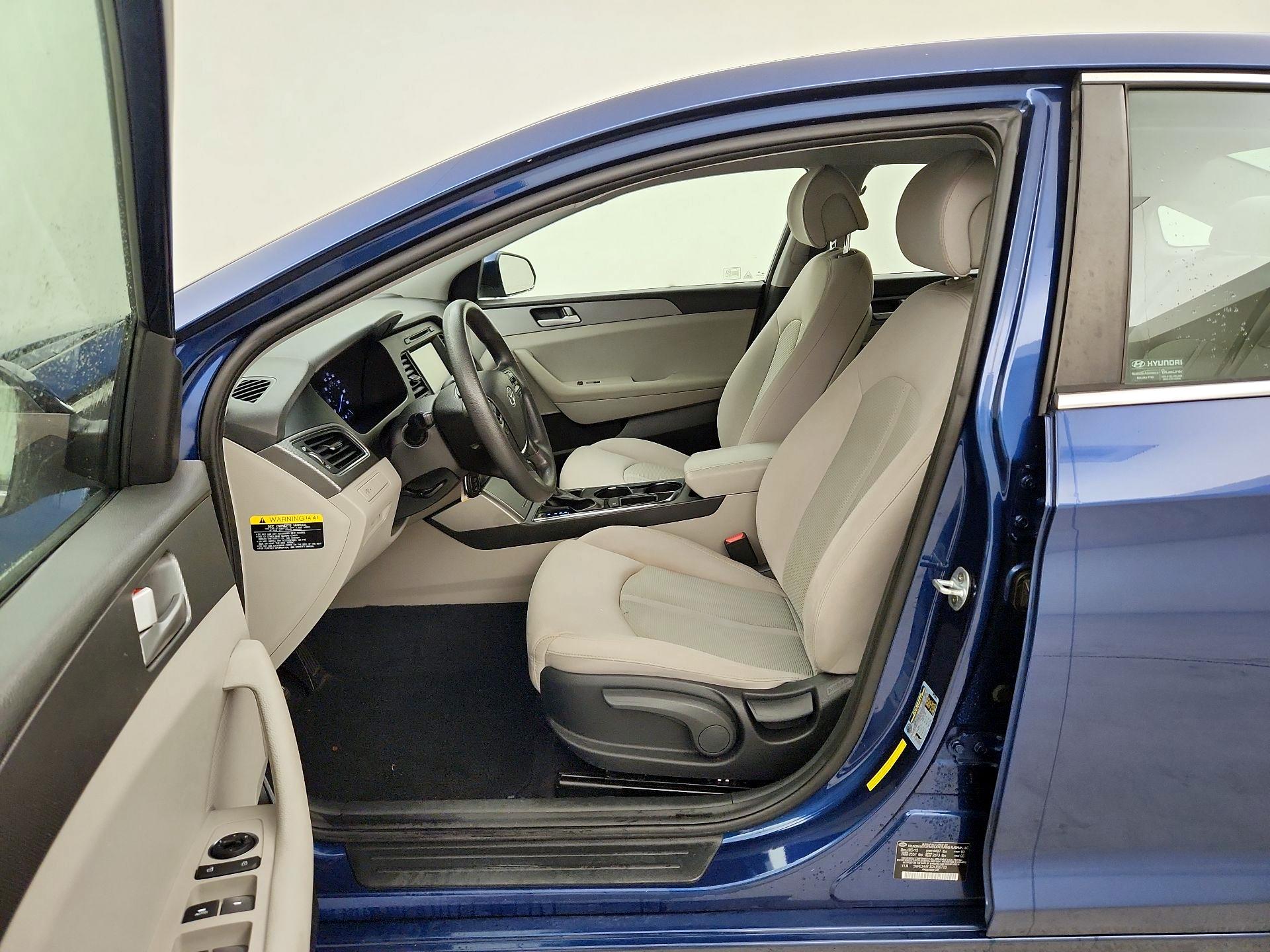 Thumbnail: 2016 Hyundai Sonata - 11