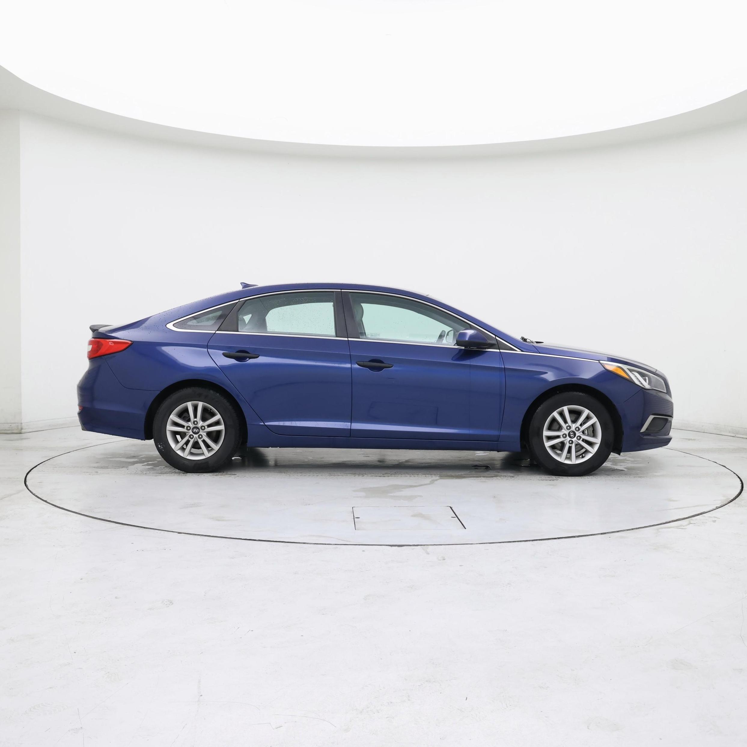 Thumbnail: 2016 Hyundai Sonata - 7