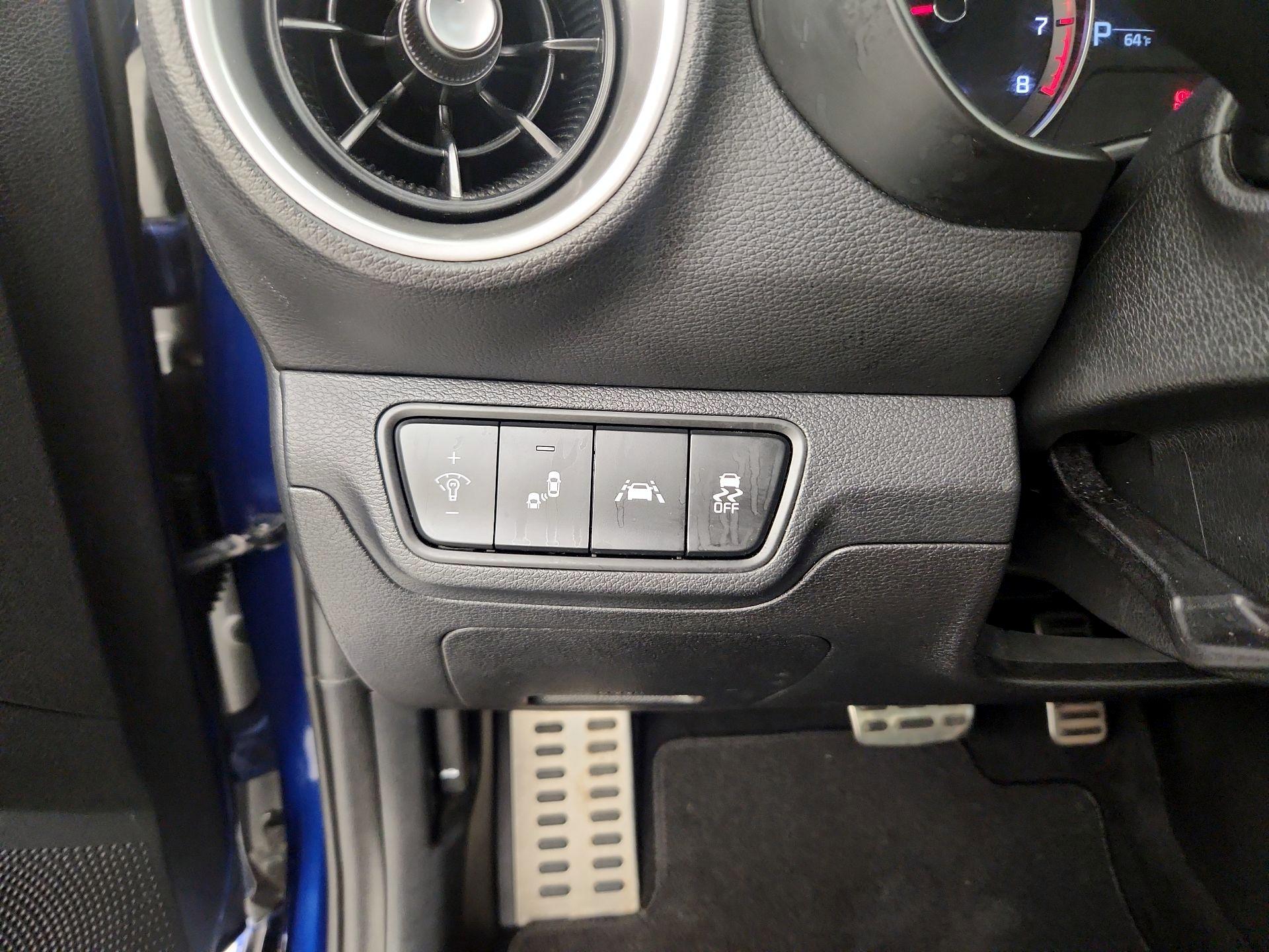 Thumbnail: 2020 Kia Forte - 13