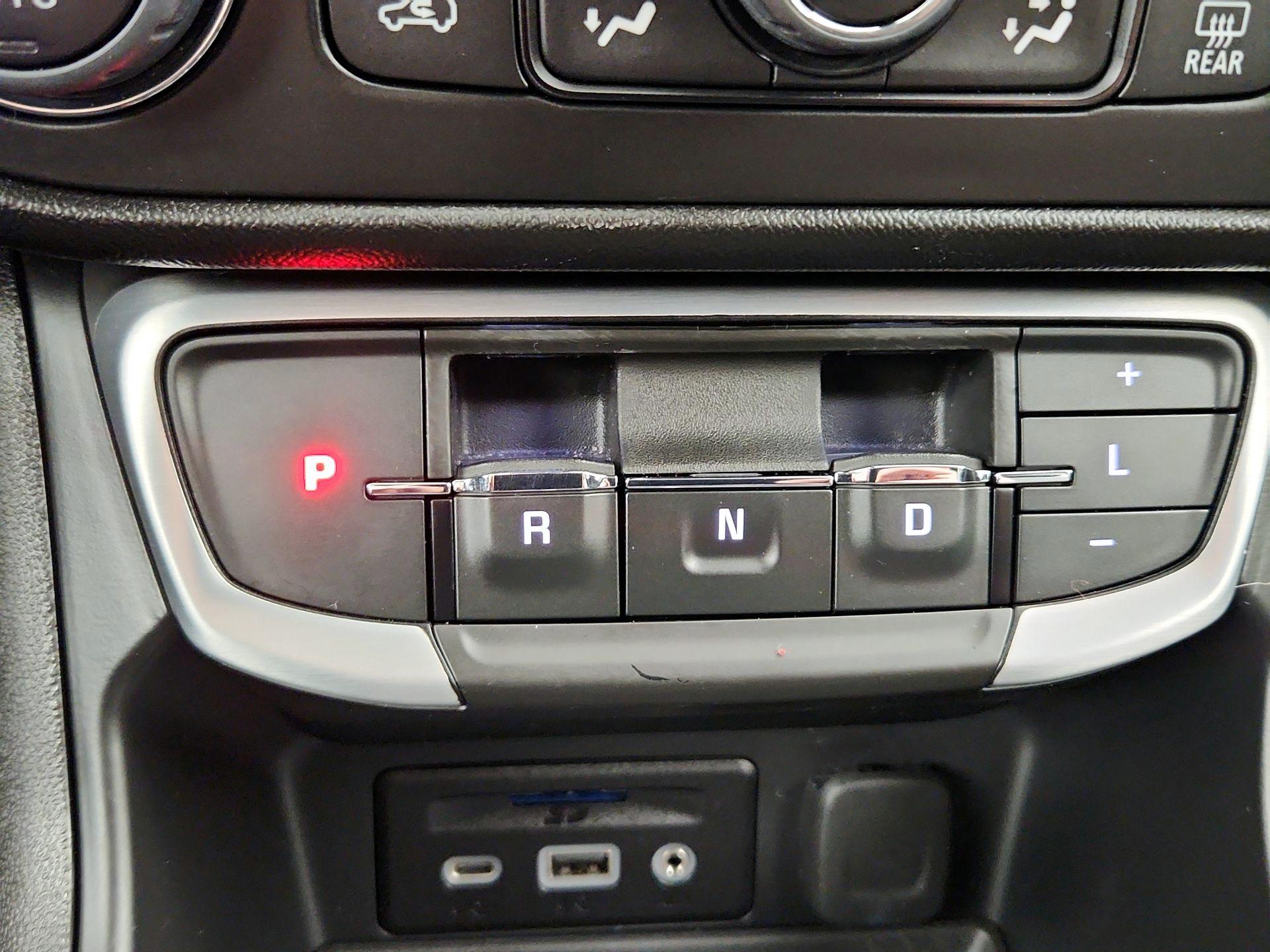 Thumbnail: 2023 GMC Terrain - 17