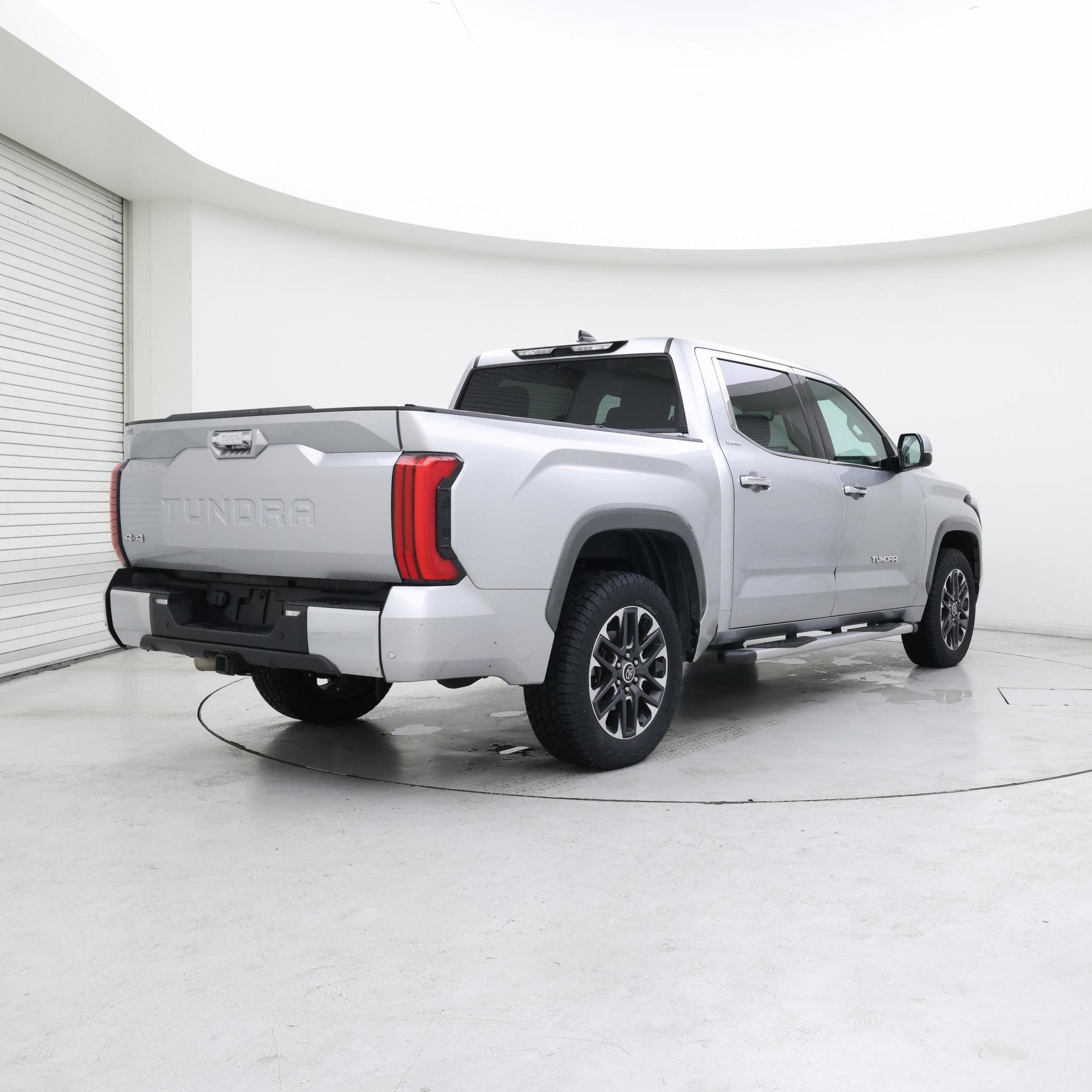 Thumbnail: 2022 Toyota Tundra - 8