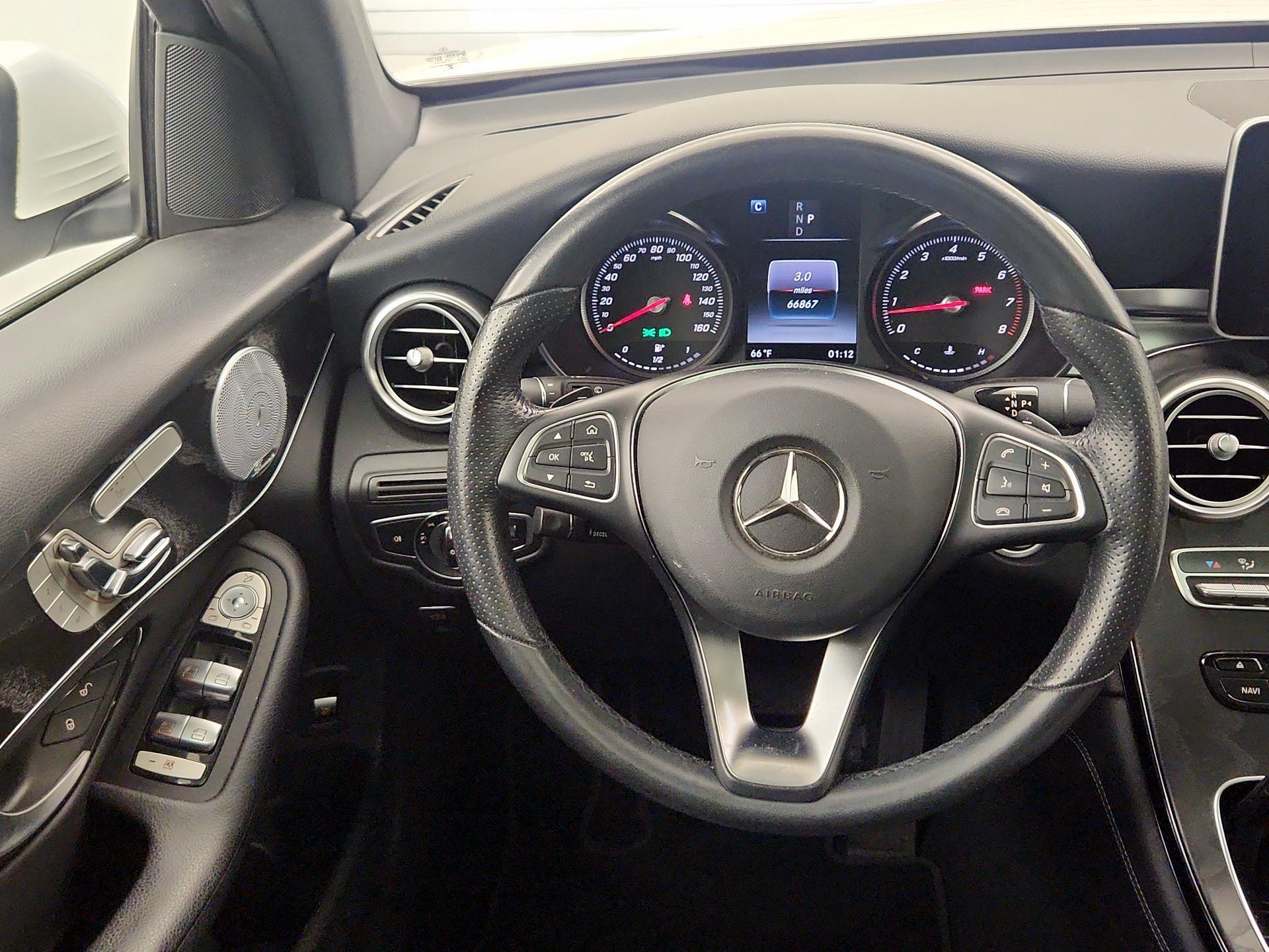 Thumbnail: 2018 Mercedes-Benz GLC - 10