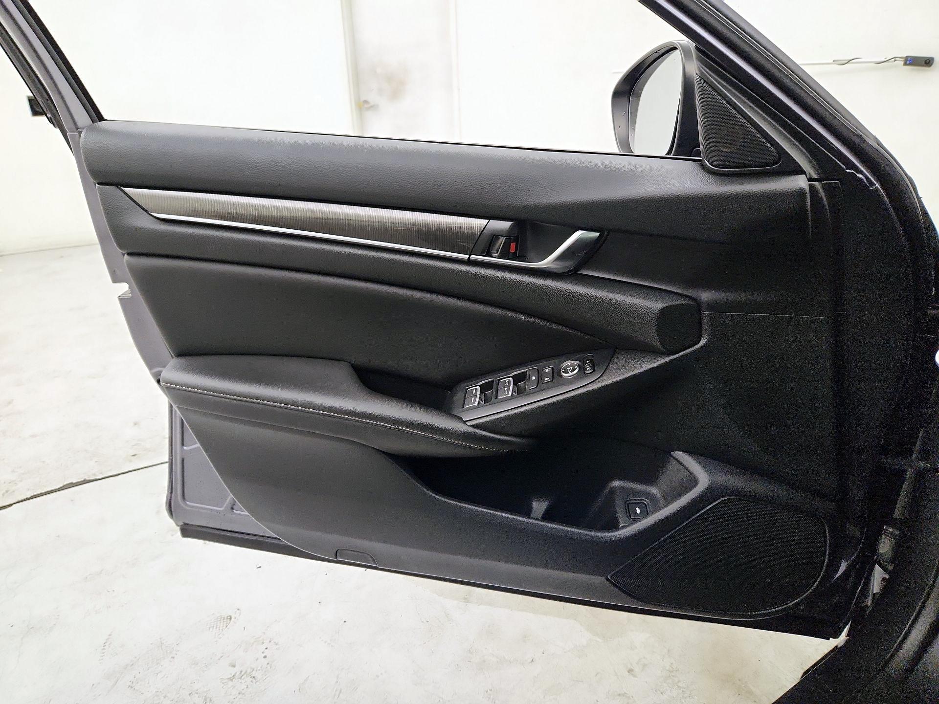 Thumbnail: 2020 Honda Accord - 12