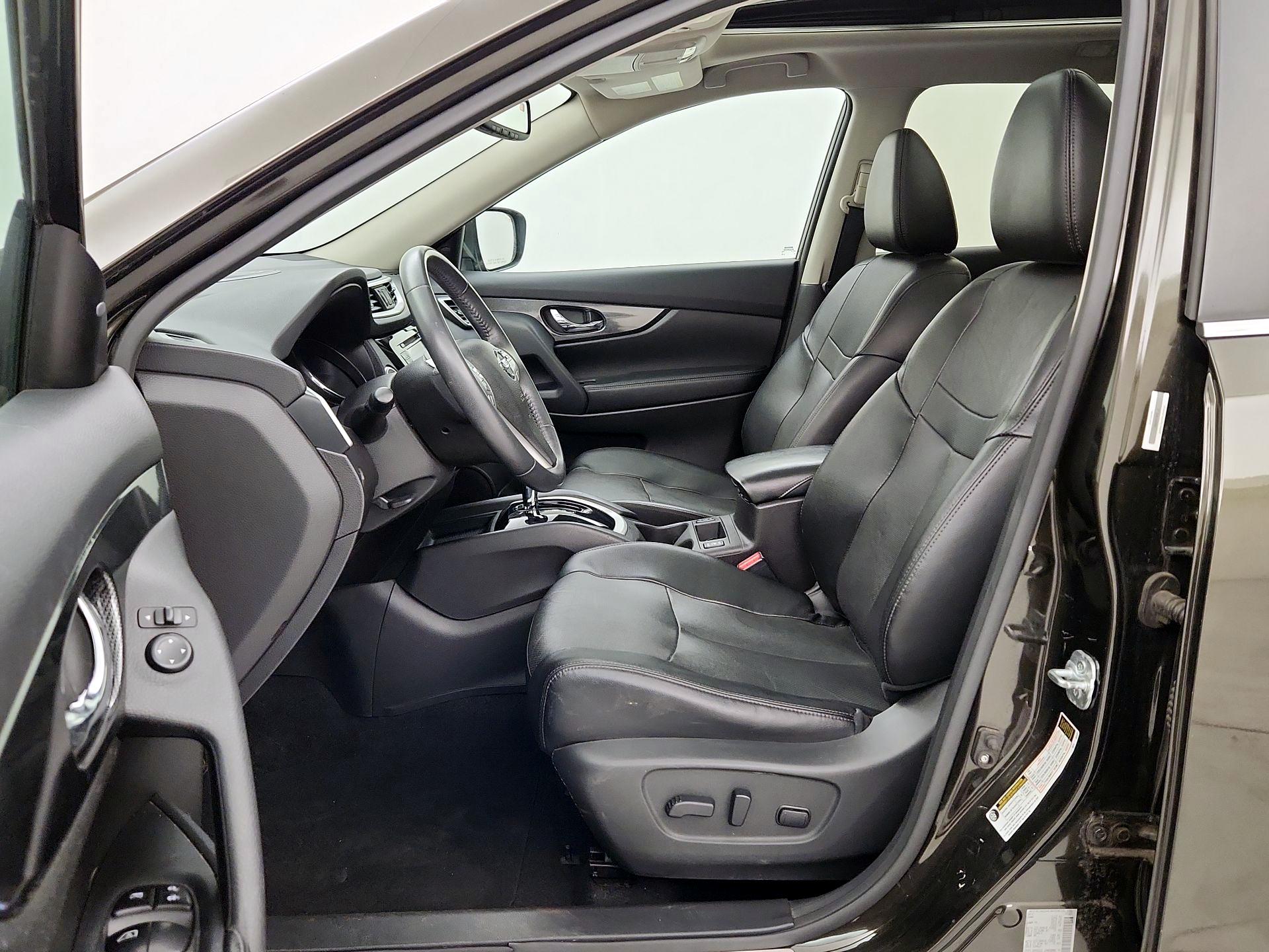 Thumbnail: 2015 Nissan Rogue - 11