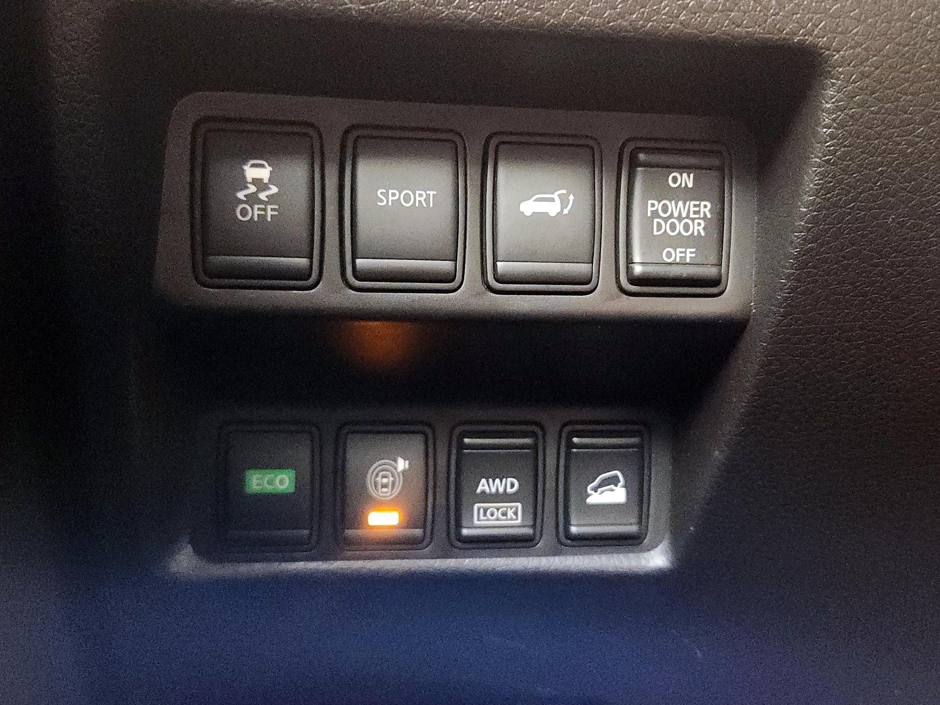 Thumbnail: 2015 Nissan Rogue - 13