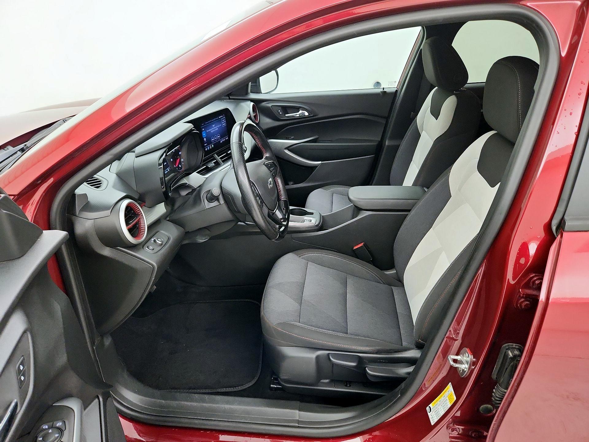 Thumbnail: 2024 Chevrolet Trax - 11