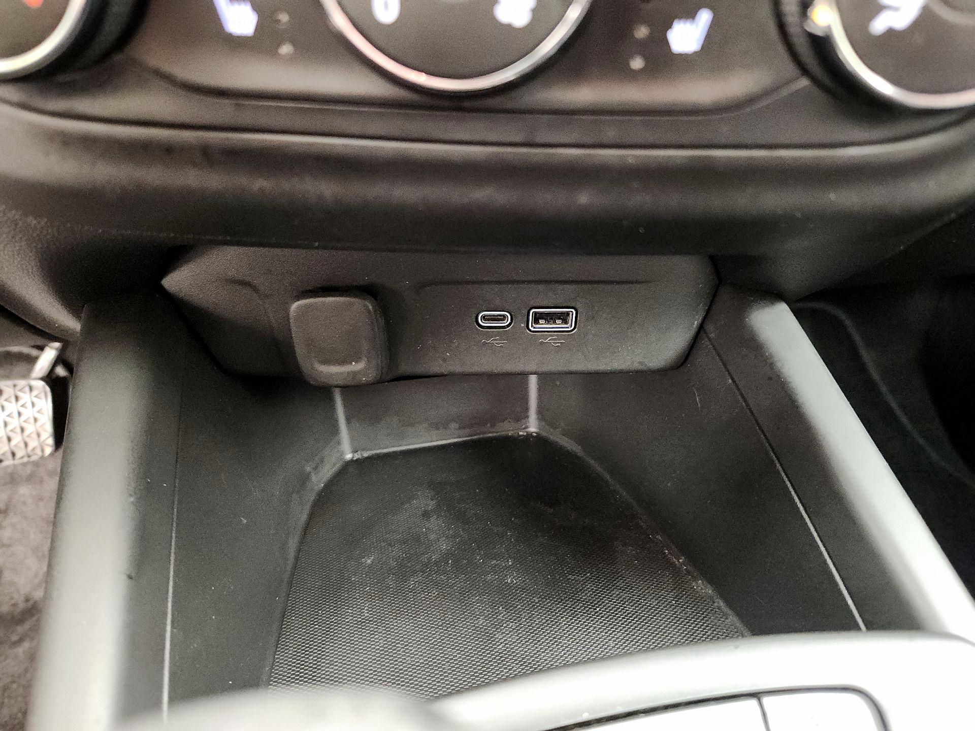 Thumbnail: 2024 Chevrolet Trax - 18