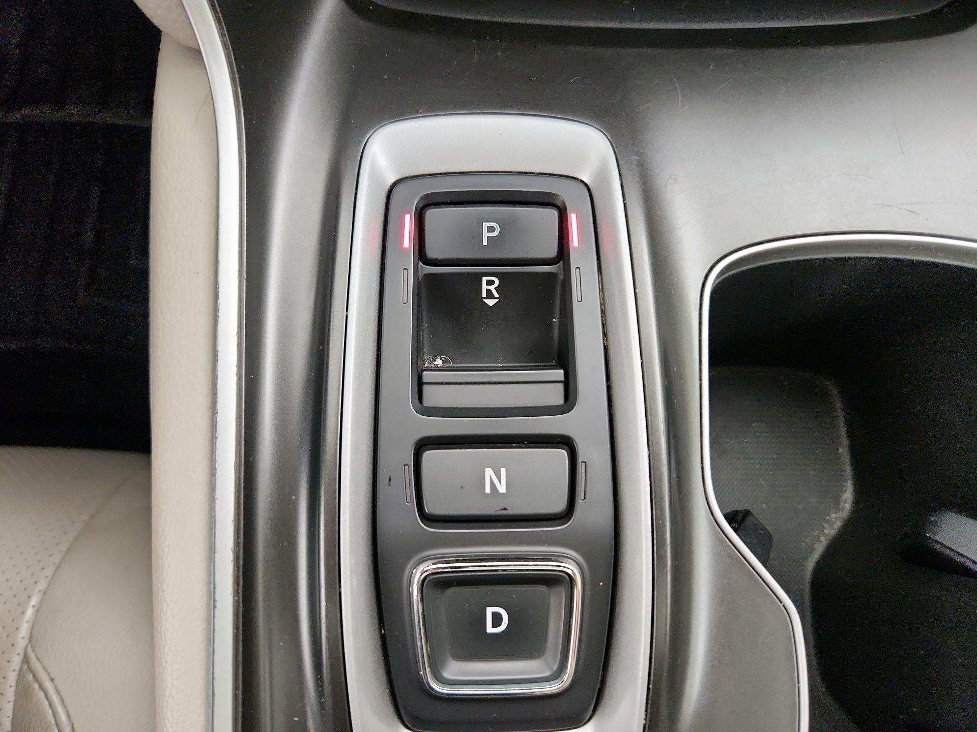 Thumbnail: 2018 Honda Accord - 17