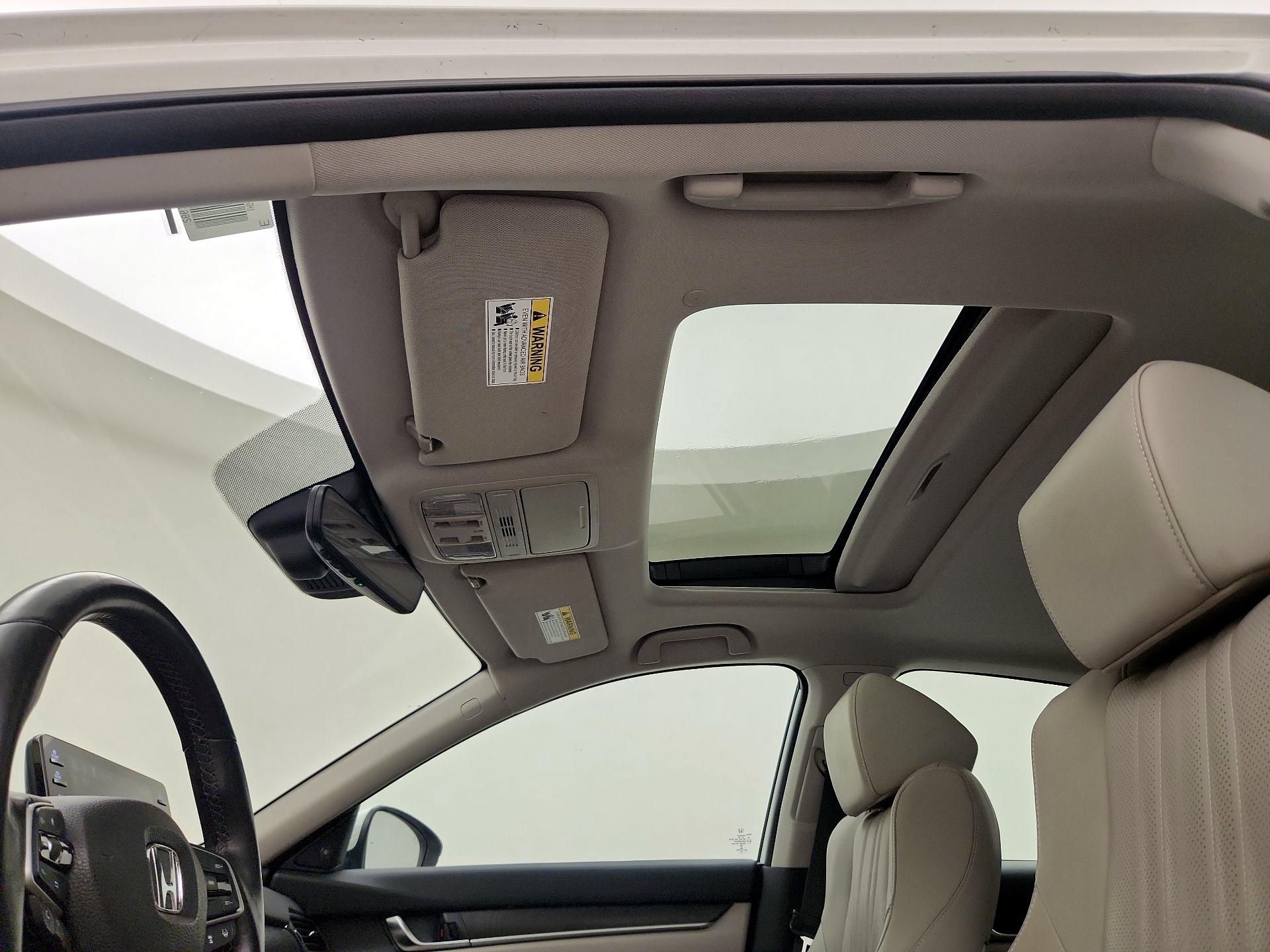 Thumbnail: 2018 Honda Accord - 19