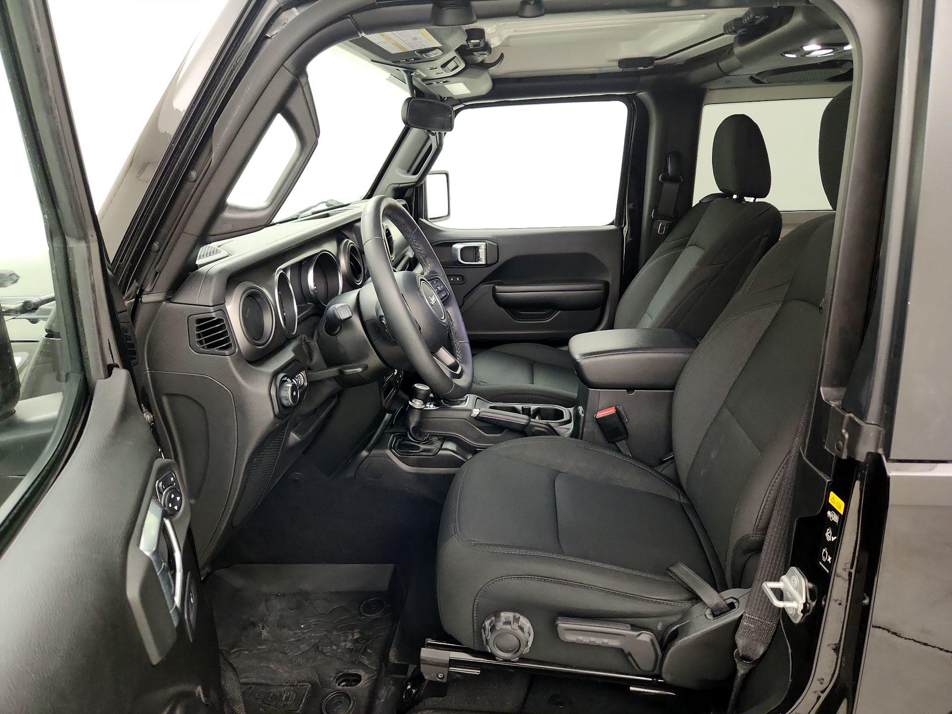 Thumbnail: 2021 Jeep Wrangler - 11