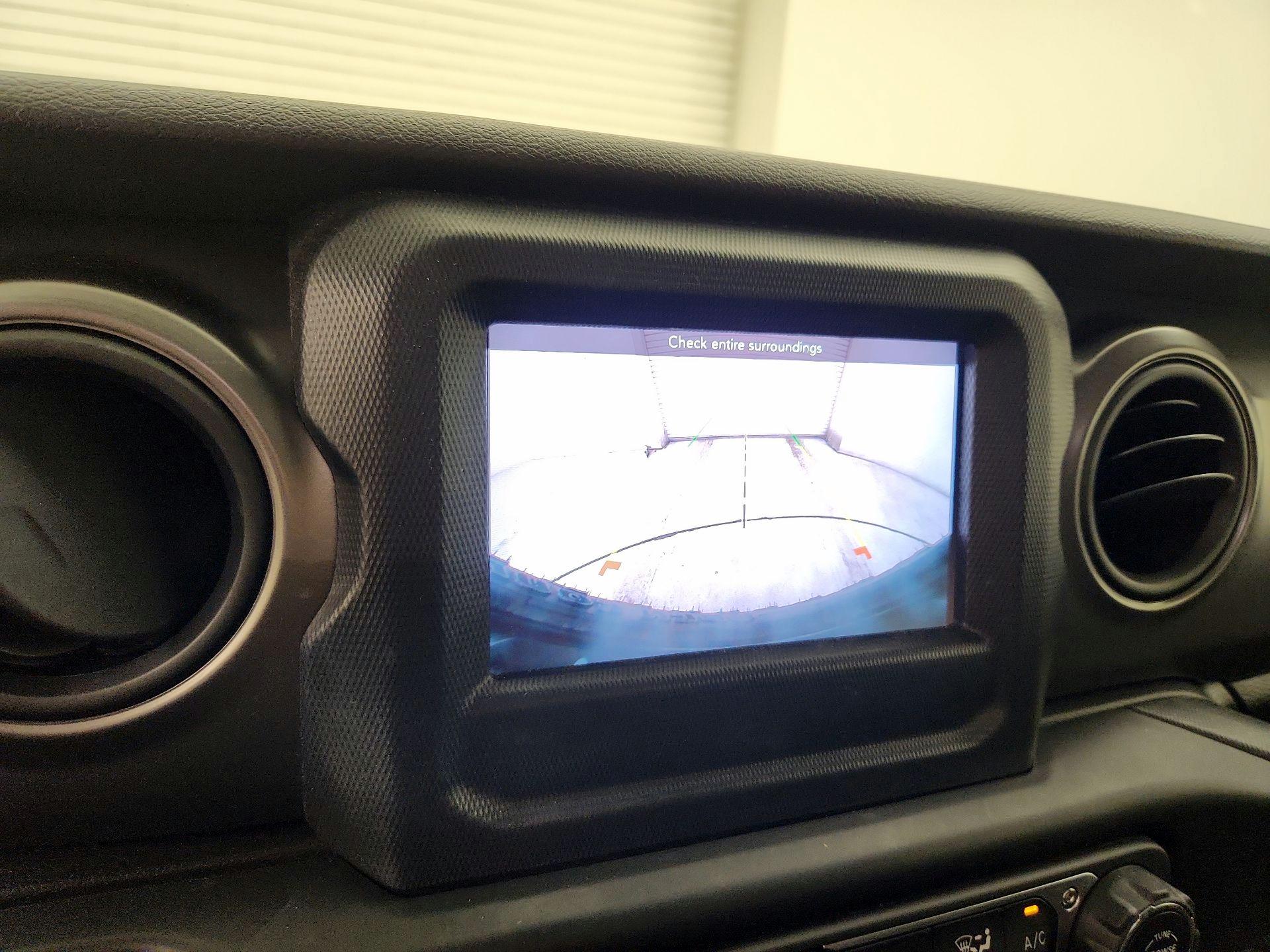 Thumbnail: 2021 Jeep Wrangler - 14