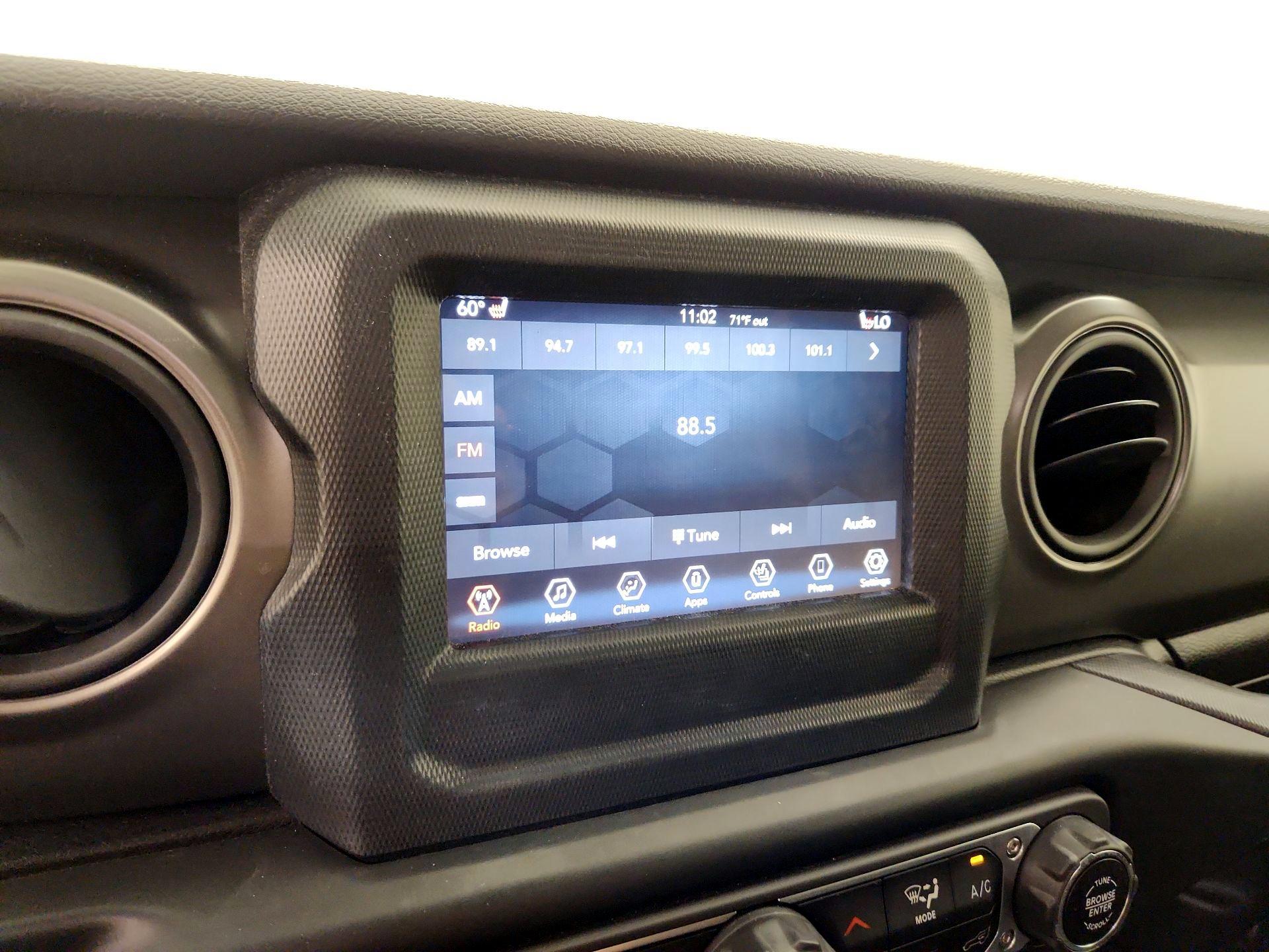 Thumbnail: 2021 Jeep Wrangler - 15