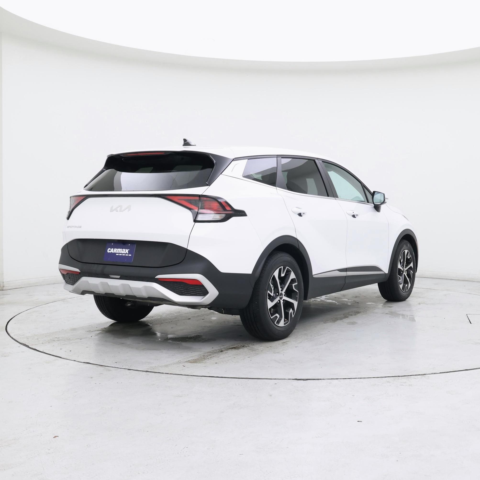 Thumbnail: 2024 Kia Sportage - 8