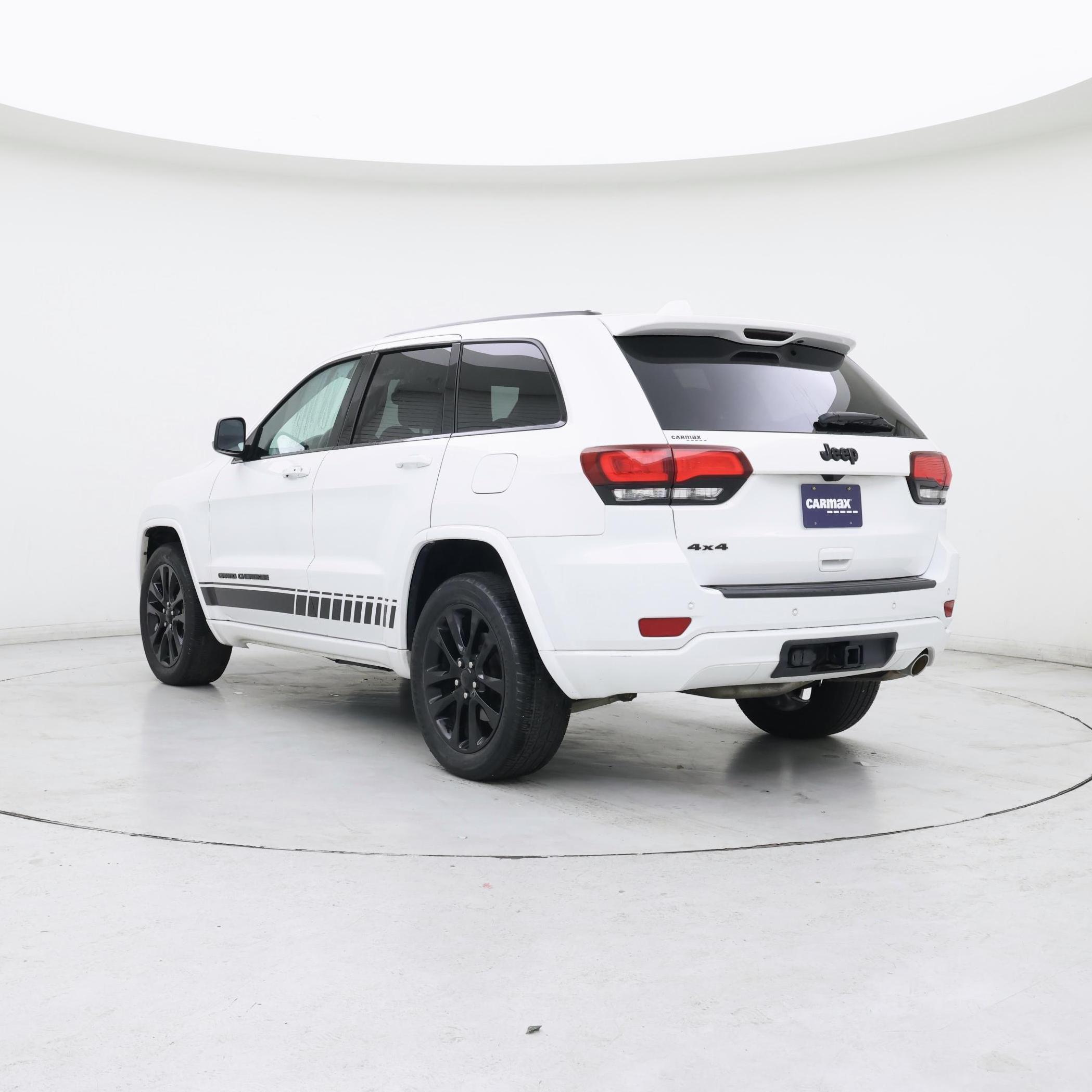 Thumbnail: 2019 Jeep Grand Cherokee - 2