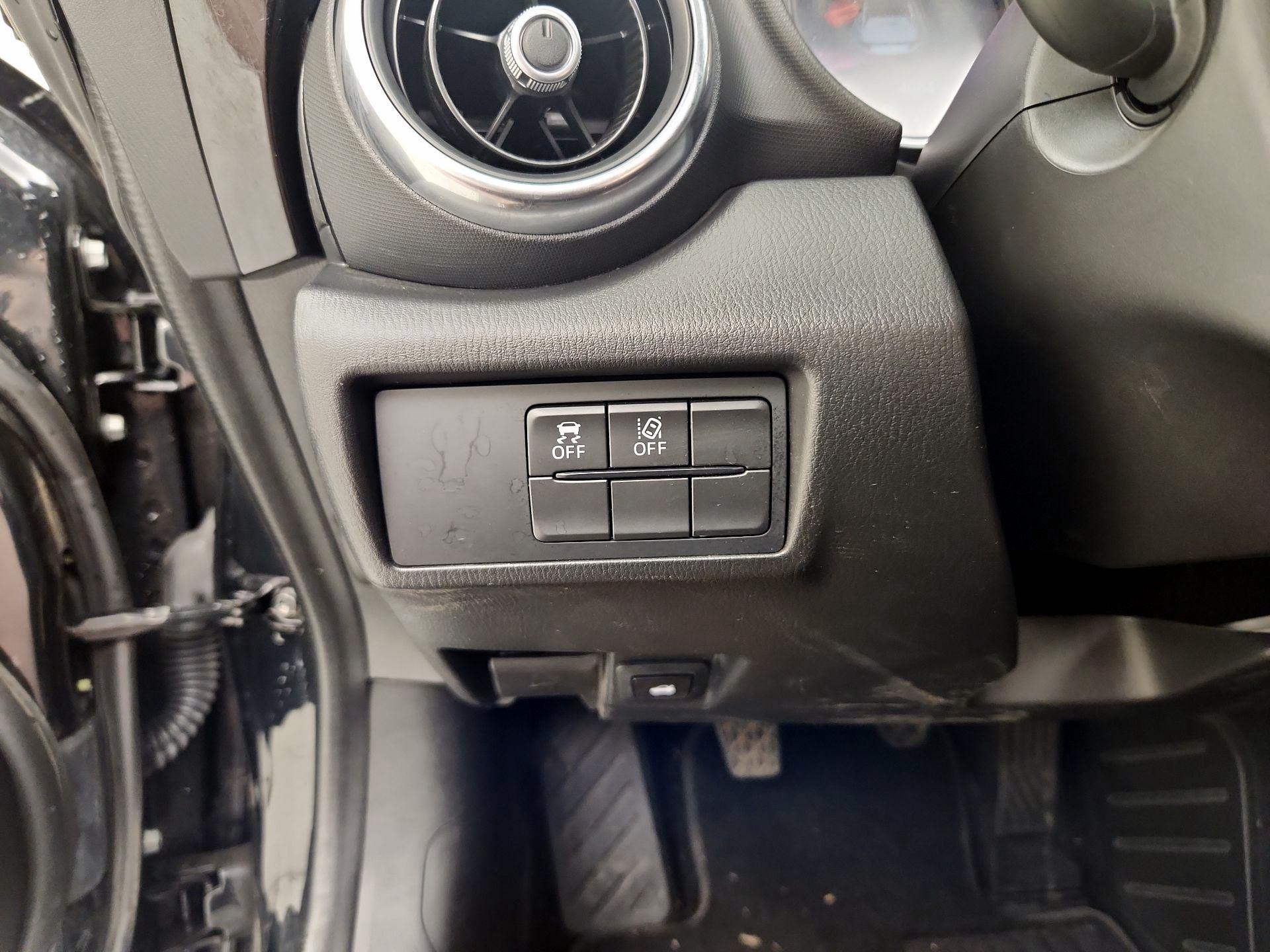 Thumbnail: 2022 Mazda MX-5 Miata - 13