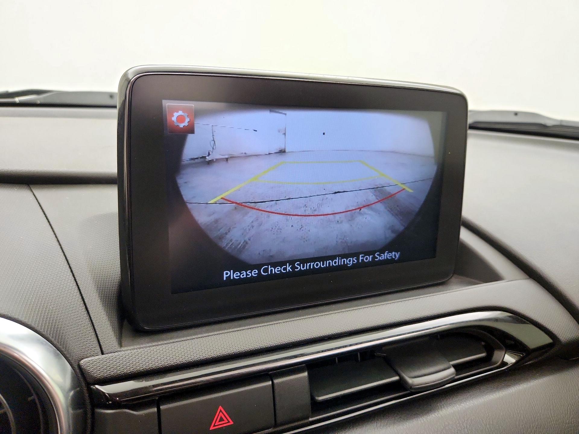 Thumbnail: 2022 Mazda MX-5 Miata - 15