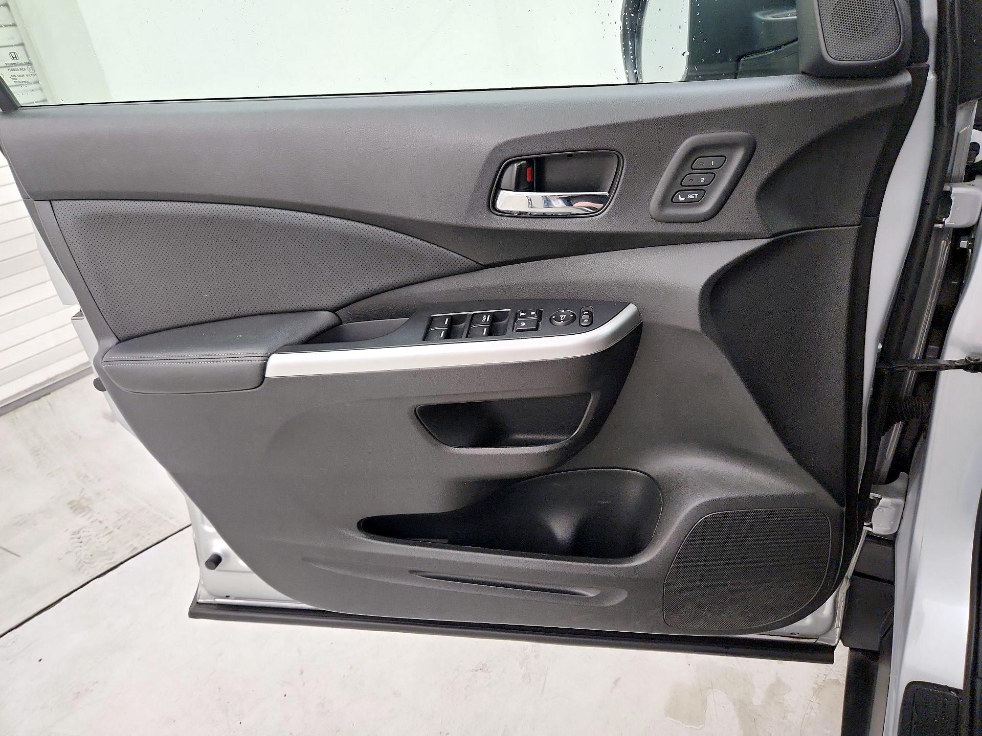 Thumbnail: 2016 Honda CR-V - 12