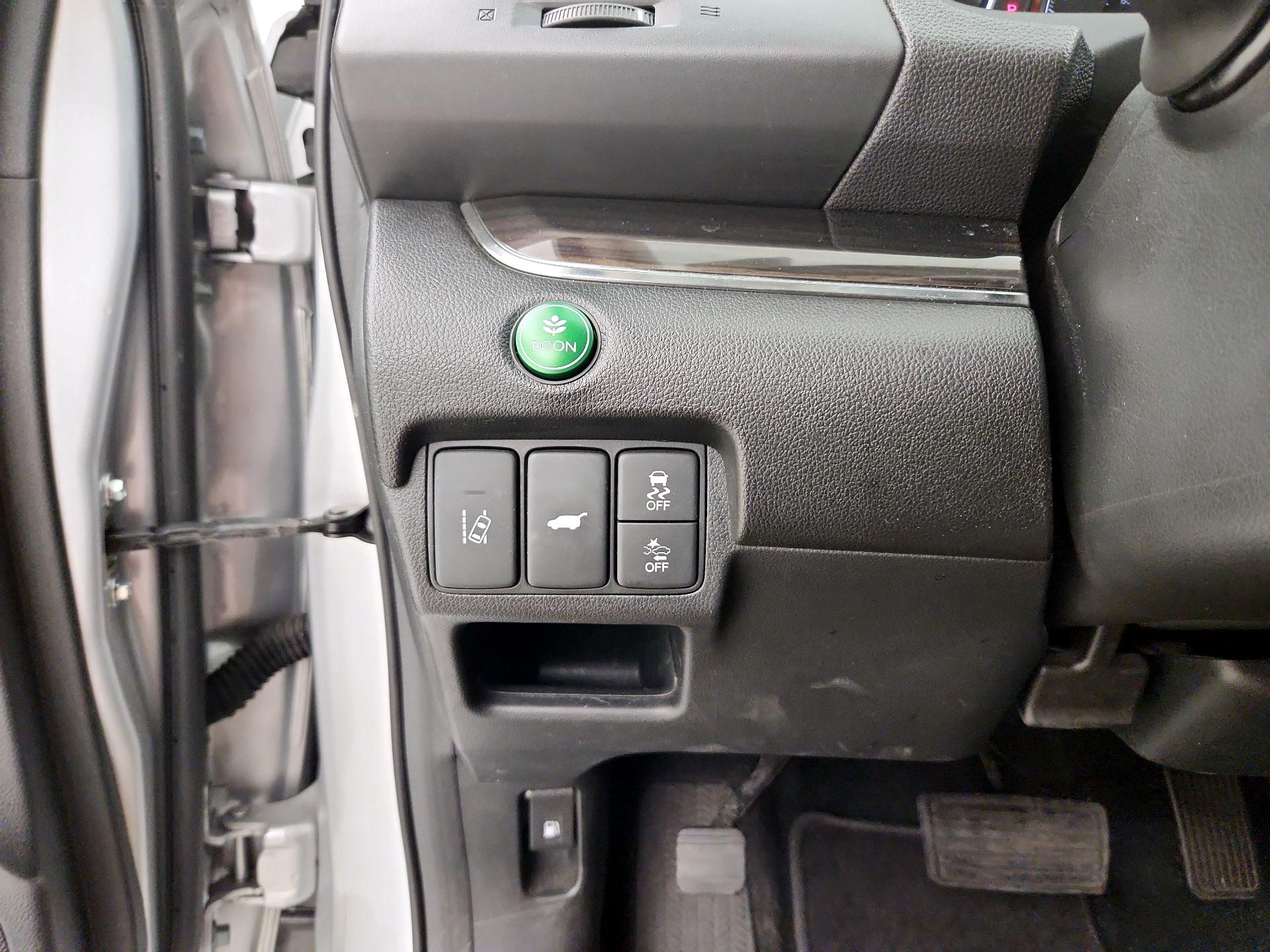 Thumbnail: 2016 Honda CR-V - 13