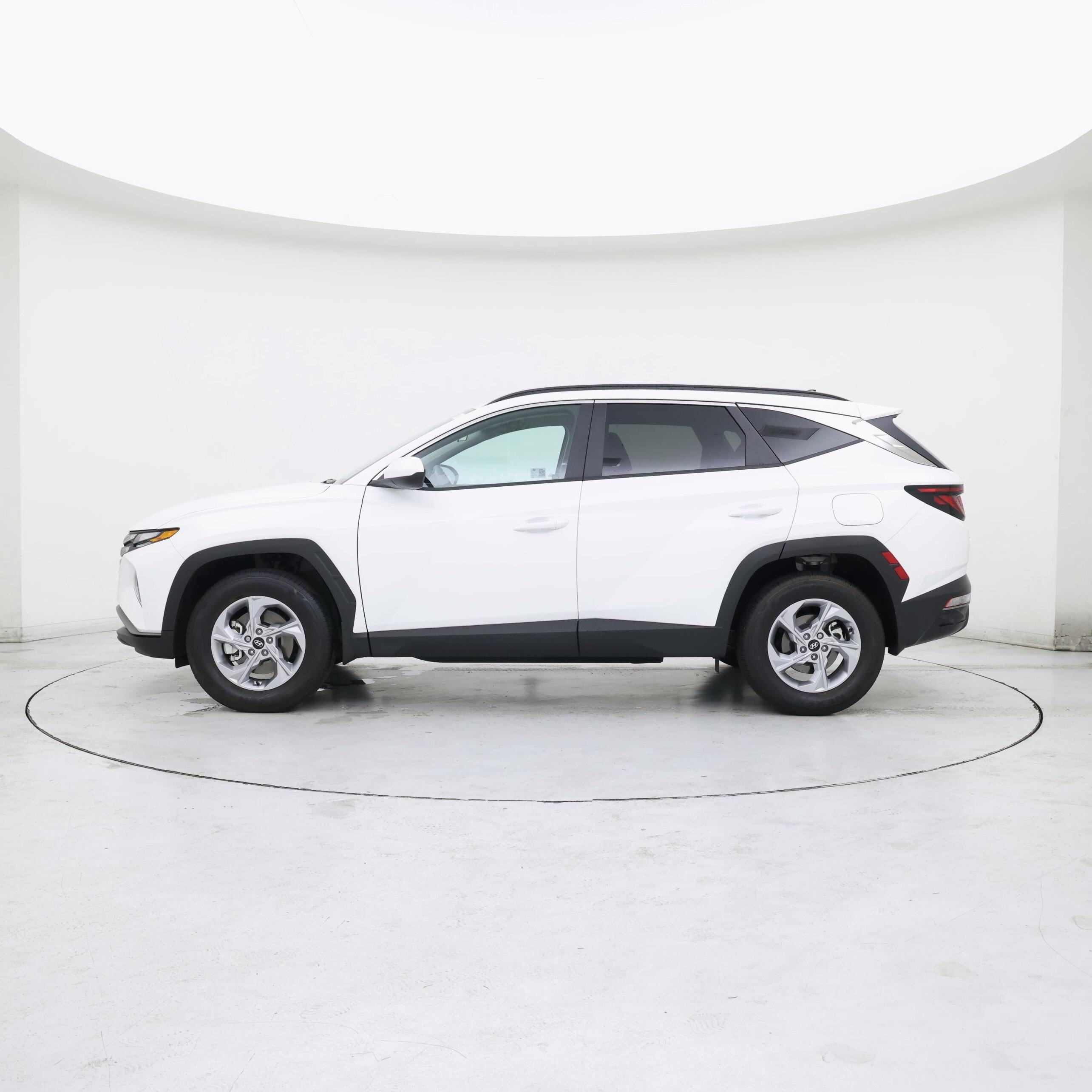 Thumbnail: 2024 Hyundai Tucson - 3