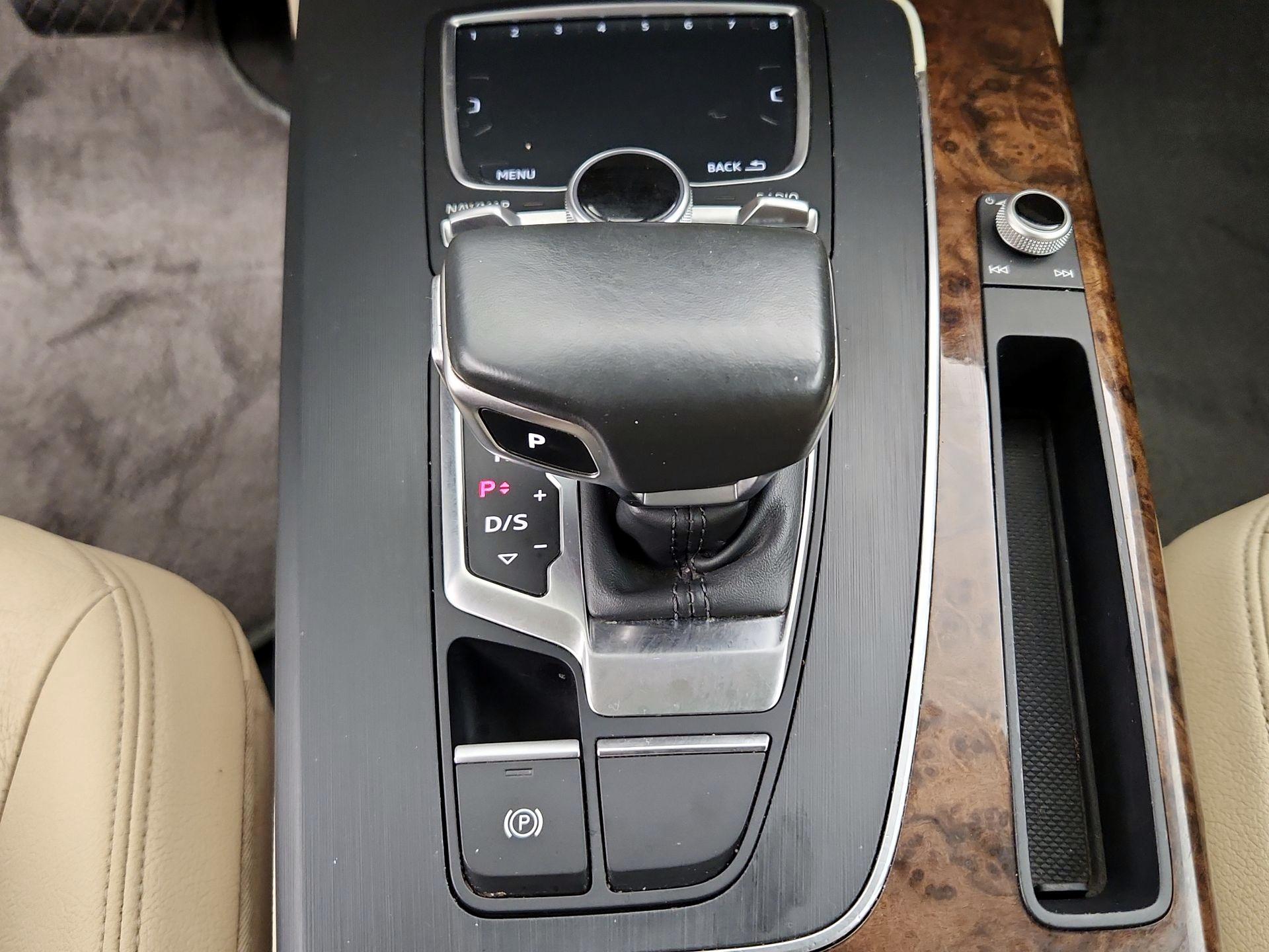 Thumbnail: 2018 Audi Q5 - 18