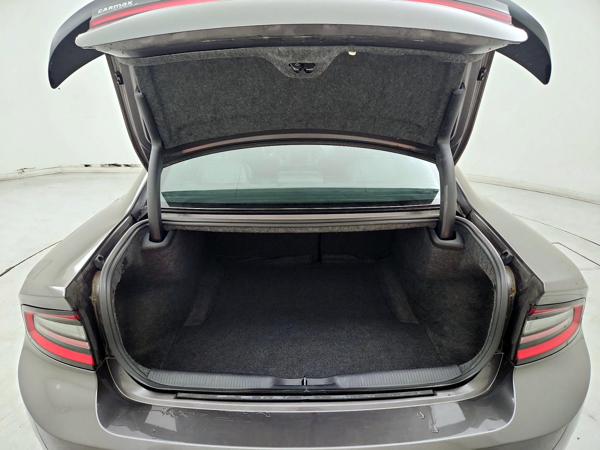 Thumbnail: 2020 Dodge Charger - 20