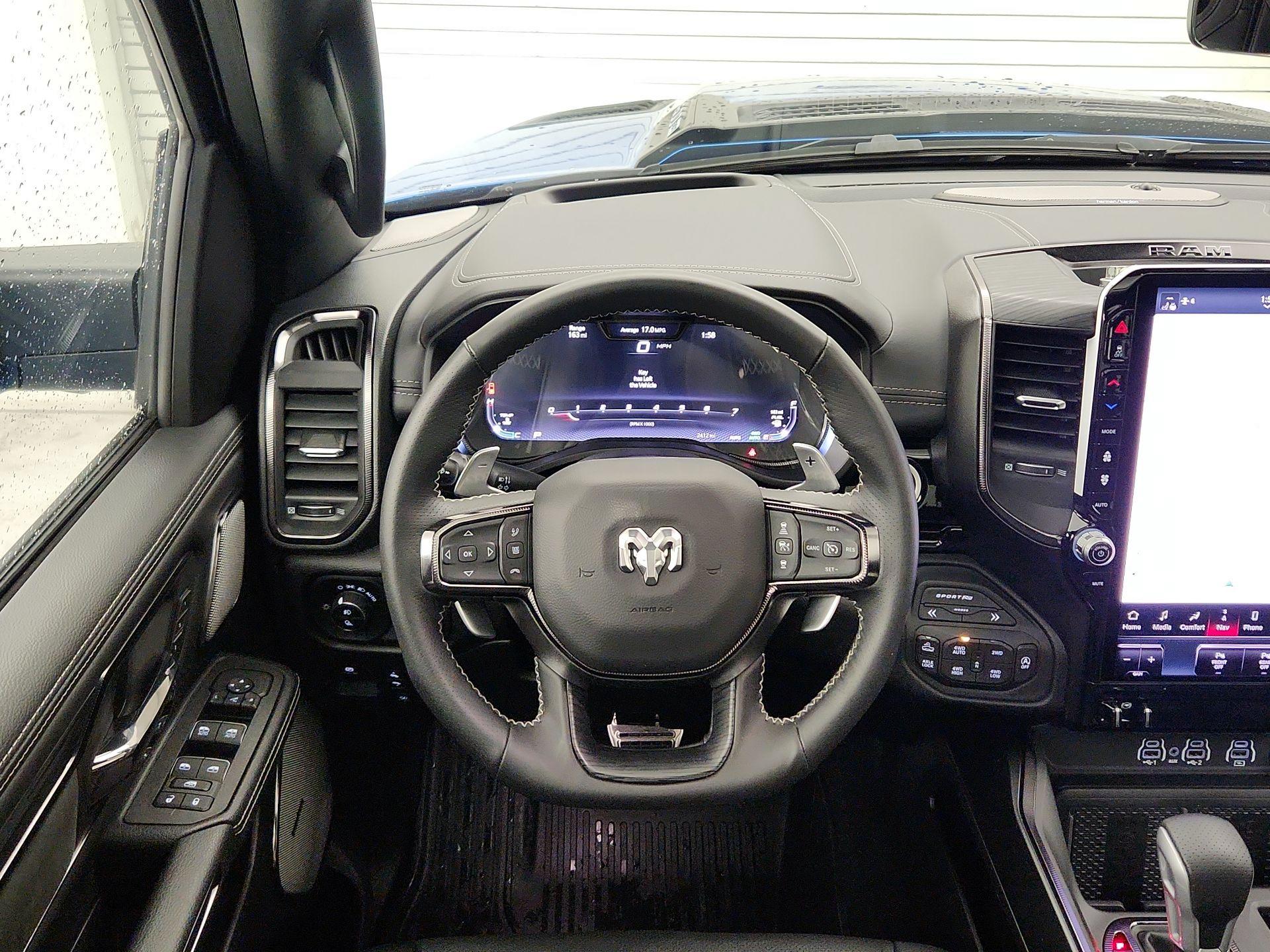 Thumbnail: 2025 RAM 1500 - 10