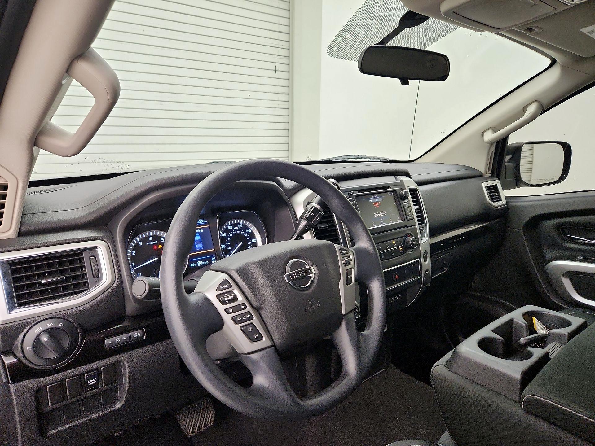 Thumbnail: 2019 Nissan Titan - 9