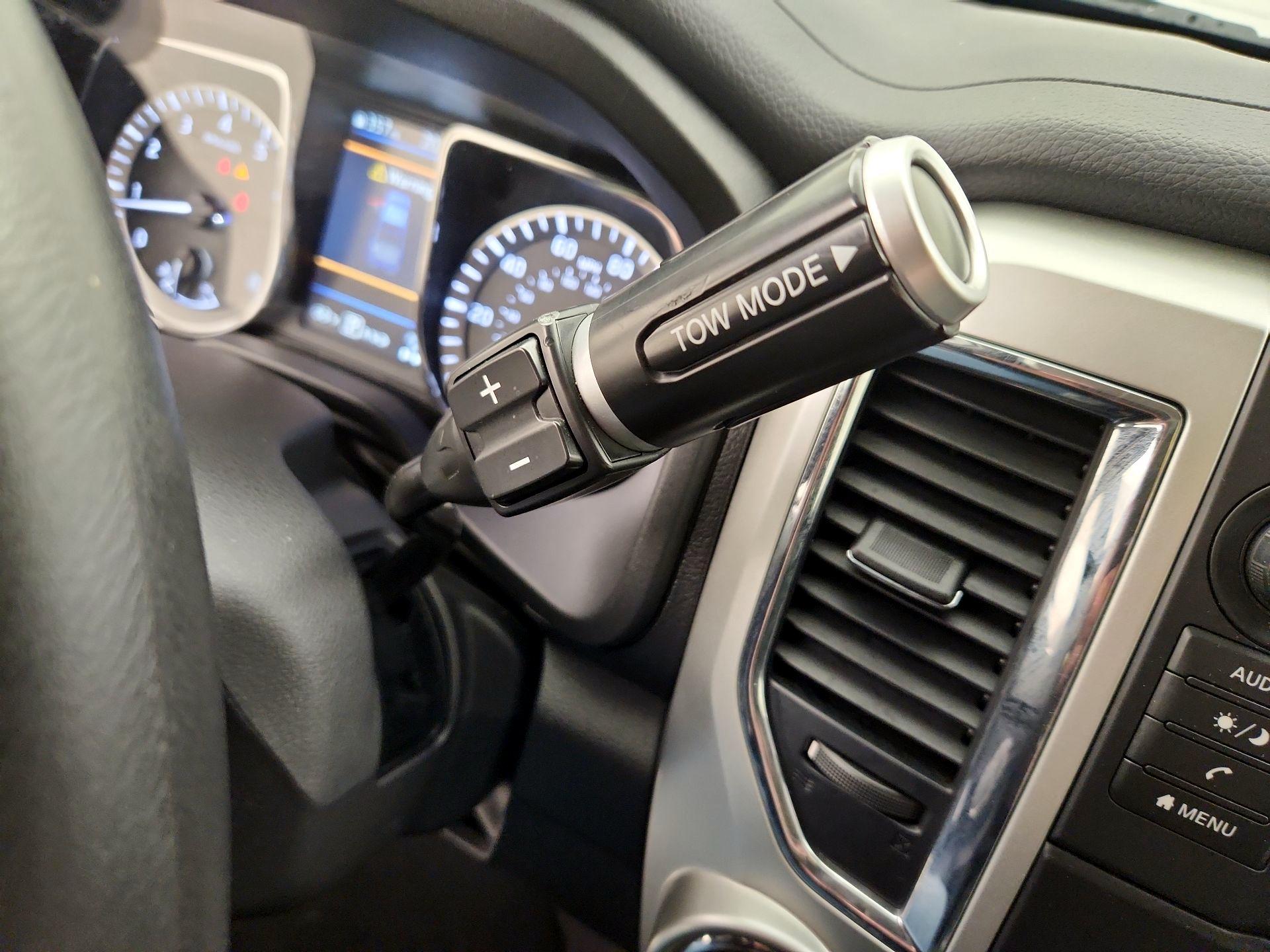 Thumbnail: 2019 Nissan Titan - 17