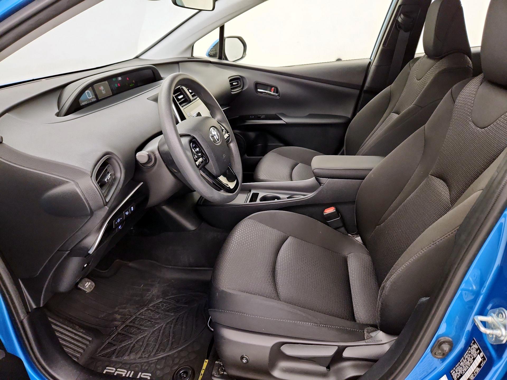 Thumbnail: 2020 Toyota Prius - 11