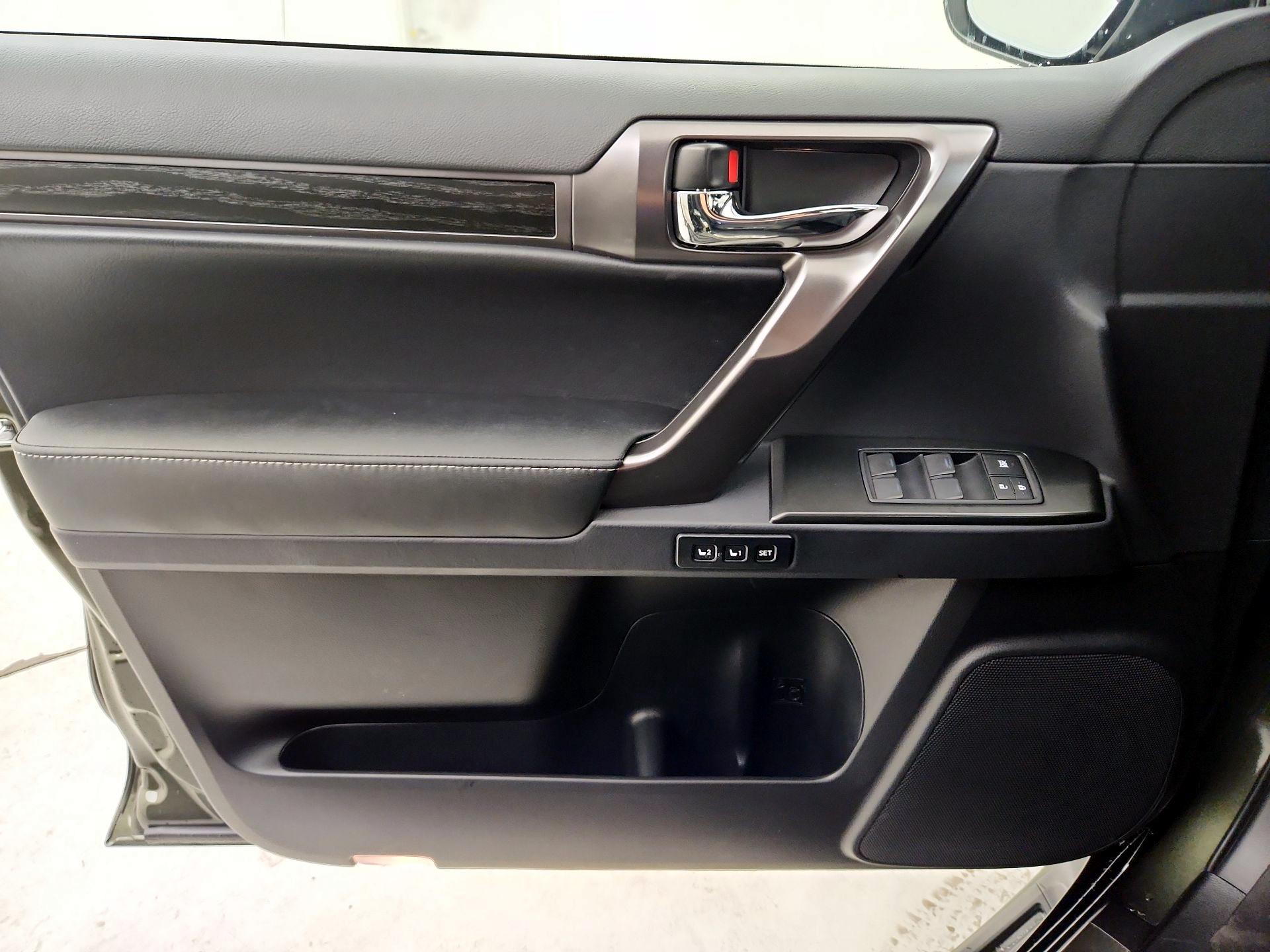 Thumbnail: 2022 Lexus GX - 12