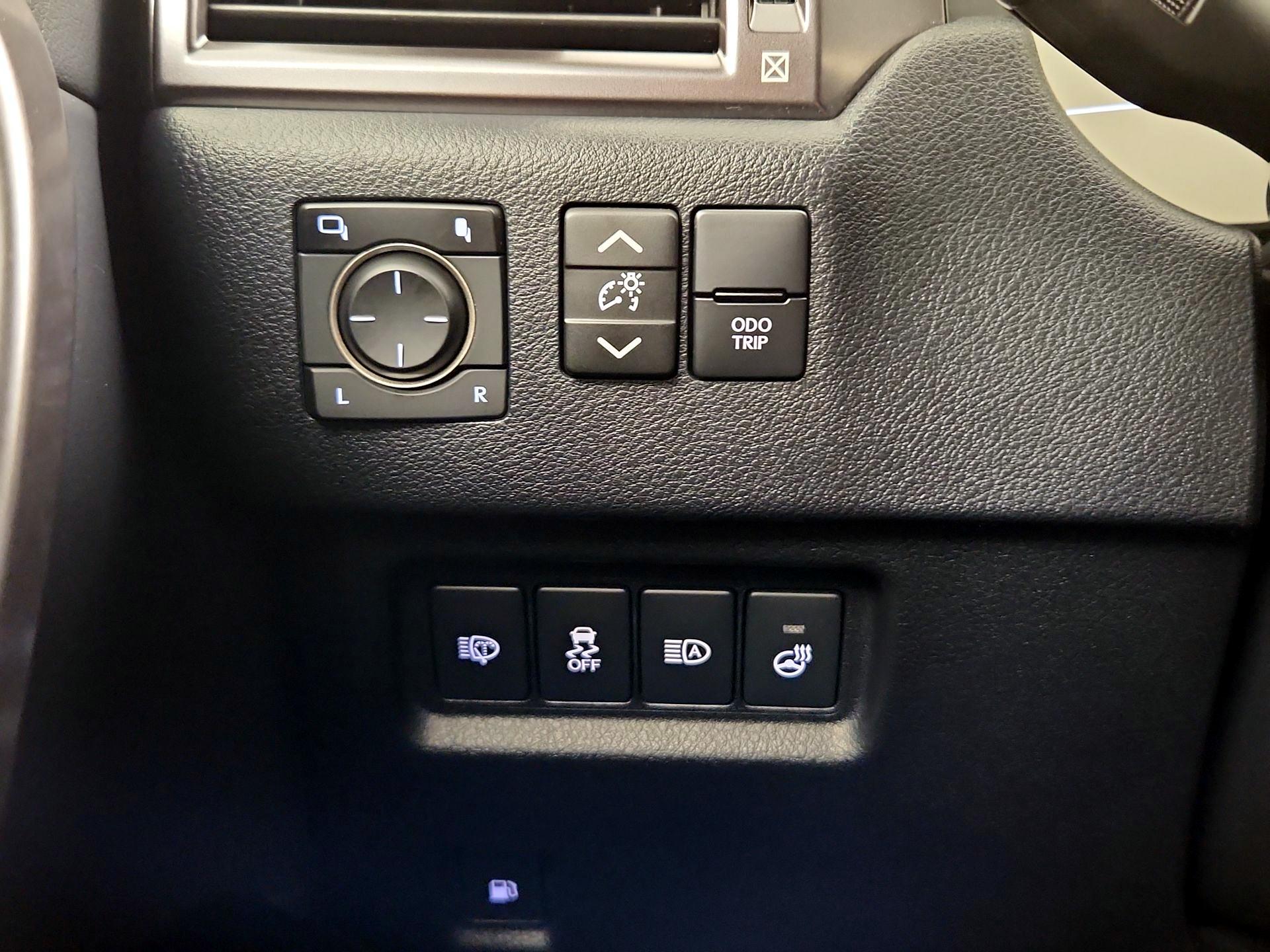 Thumbnail: 2022 Lexus GX - 13