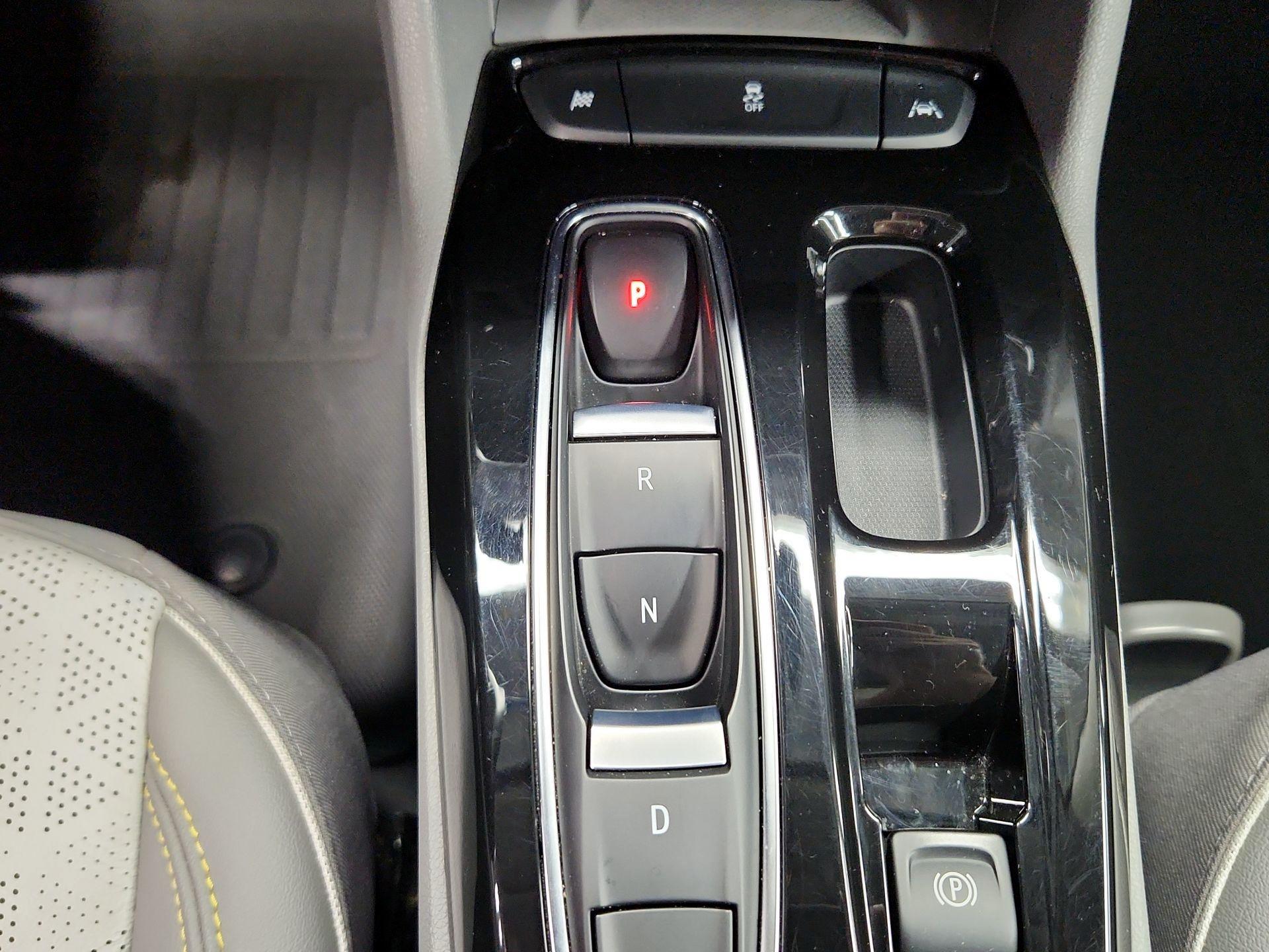 Thumbnail: 2023 Chevrolet Bolt EUV - 18