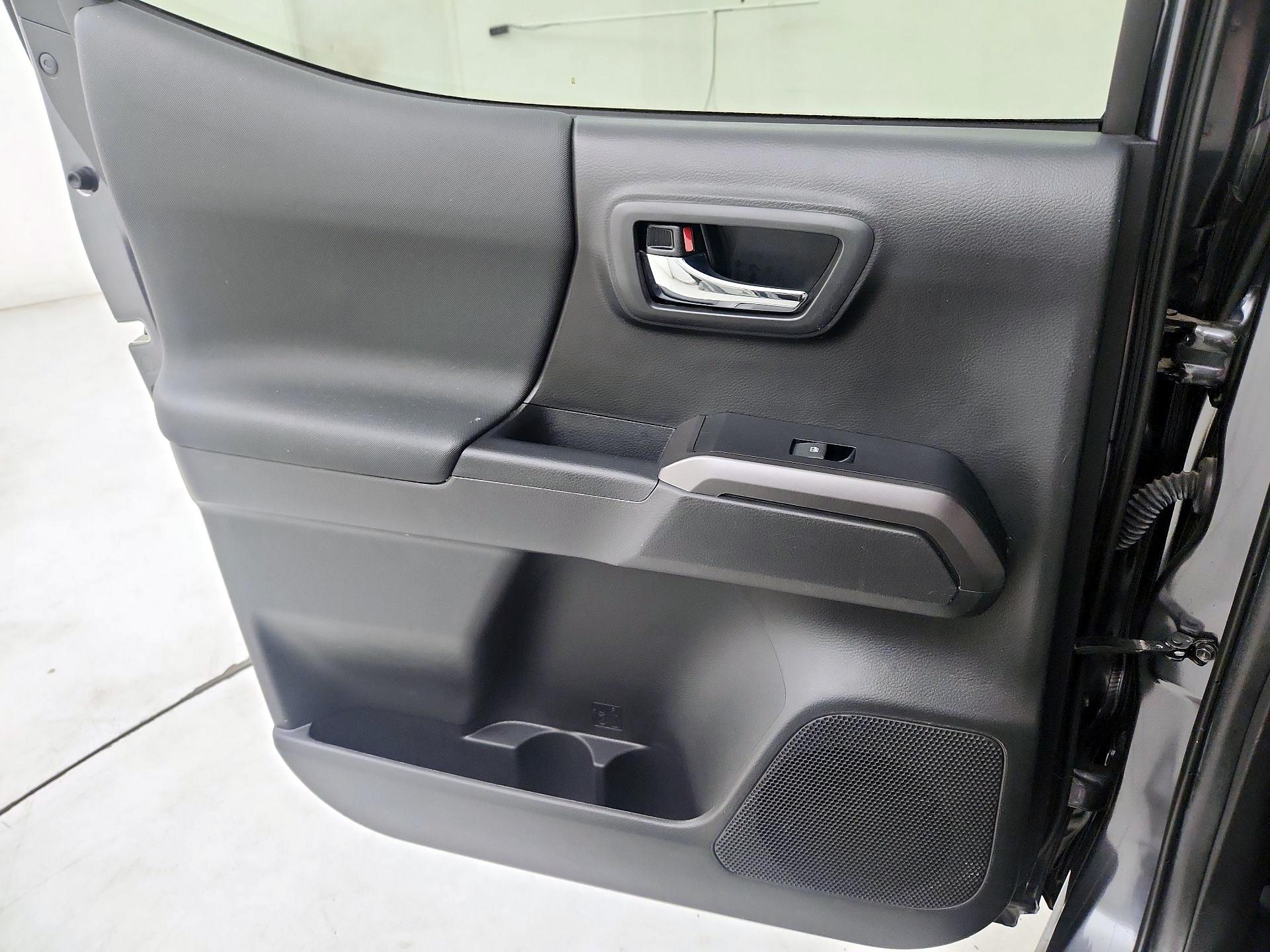 Thumbnail: 2023 Toyota Tacoma - 19