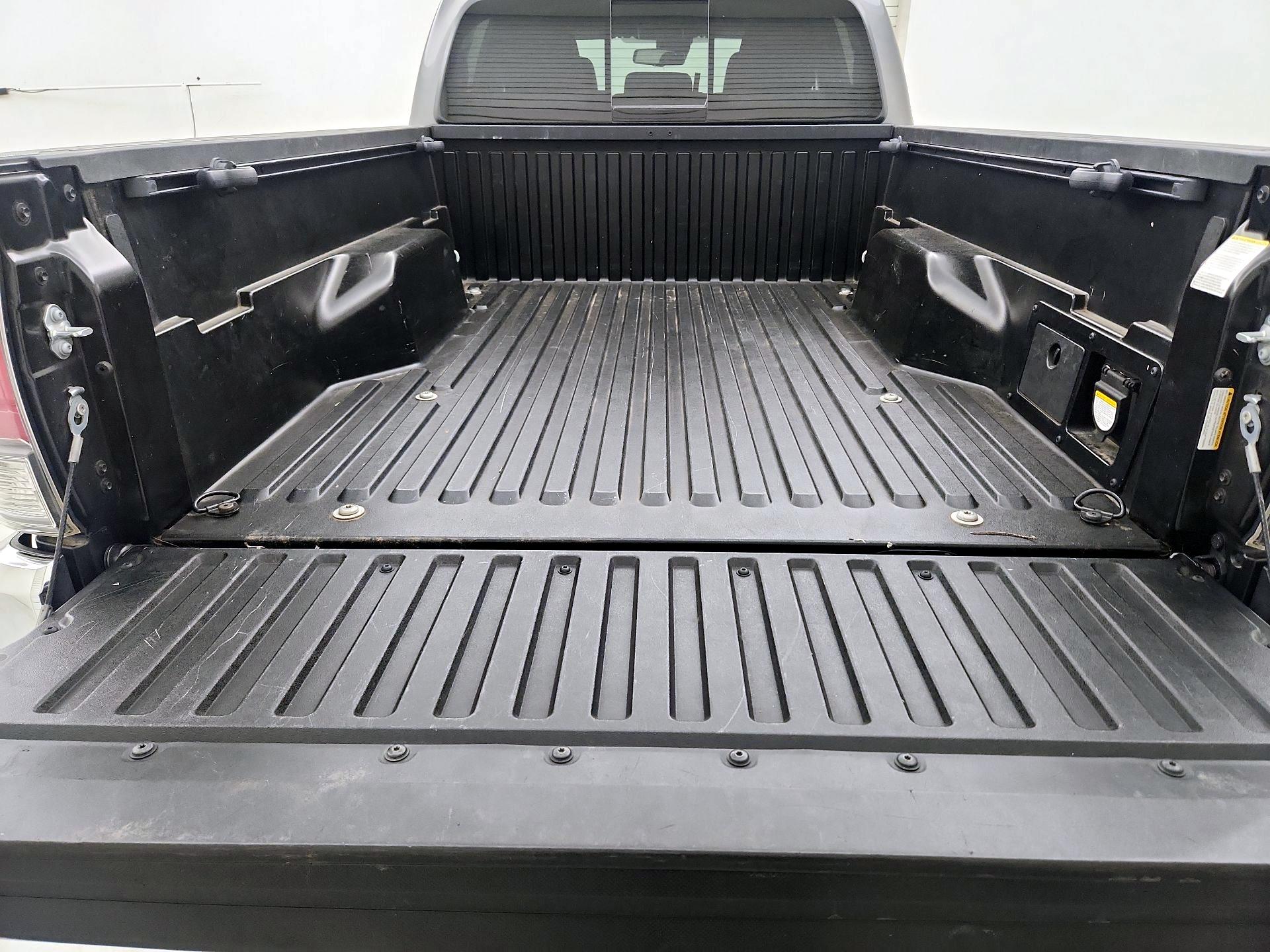 Thumbnail: 2023 Toyota Tacoma - 20