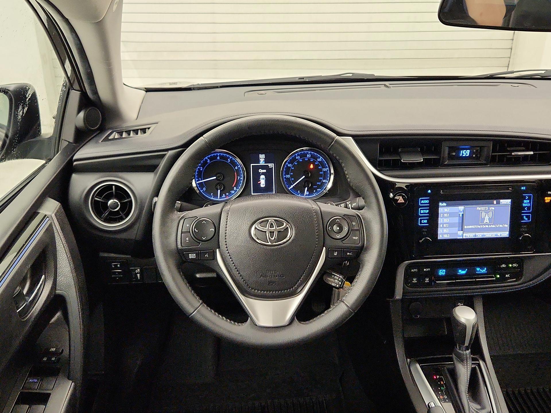 Thumbnail: 2017 Toyota Corolla - 10