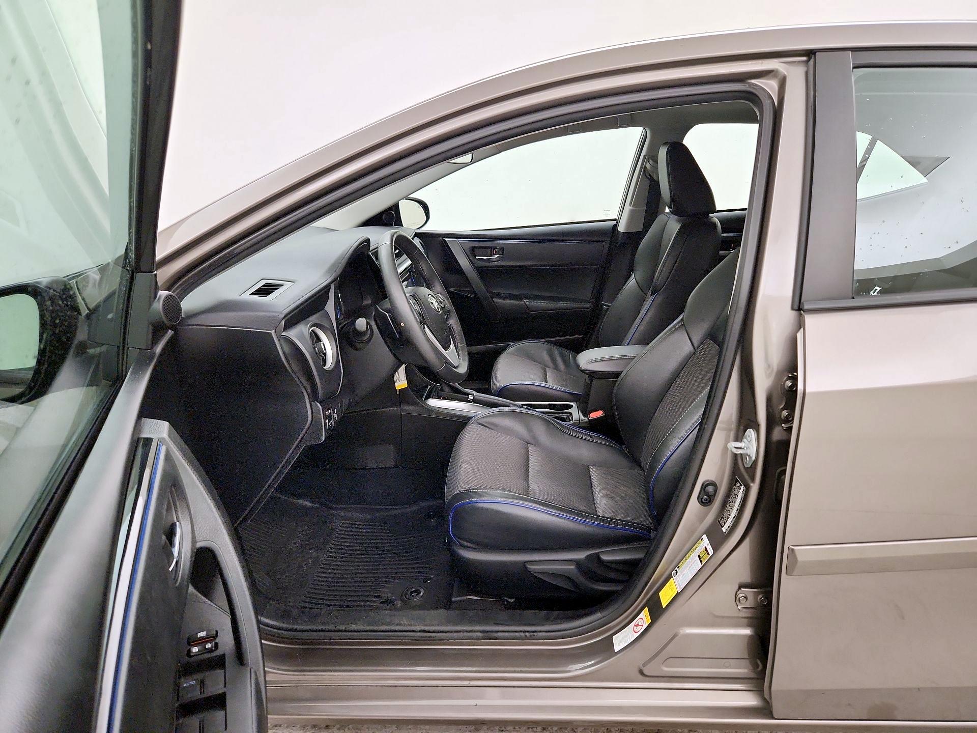 Thumbnail: 2017 Toyota Corolla - 11